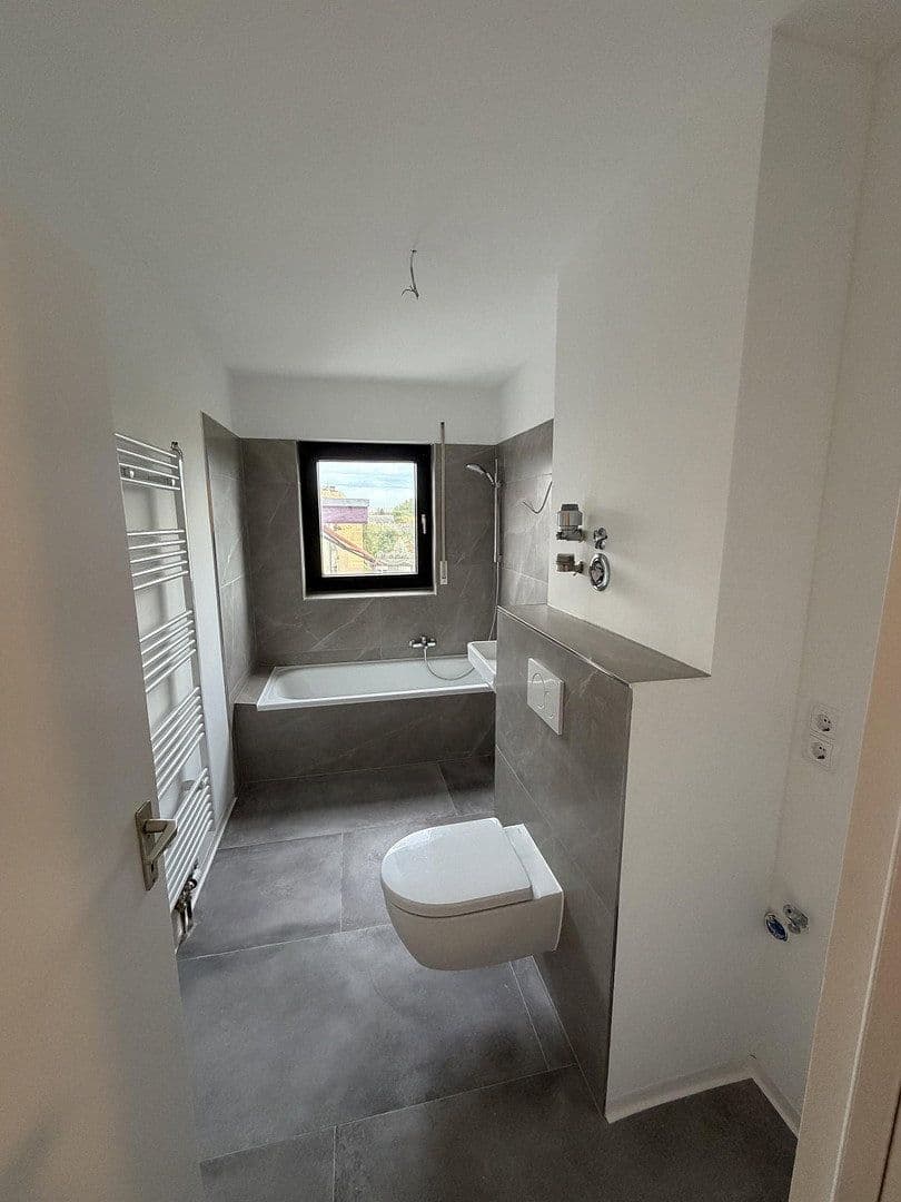 Pronájem bytu 3+1 77 m², Akademiestraße 27, Hanau, Hessen Pronájem bytu 3+1 77 m², Akademiestraße 27, Hanau, Hessen
