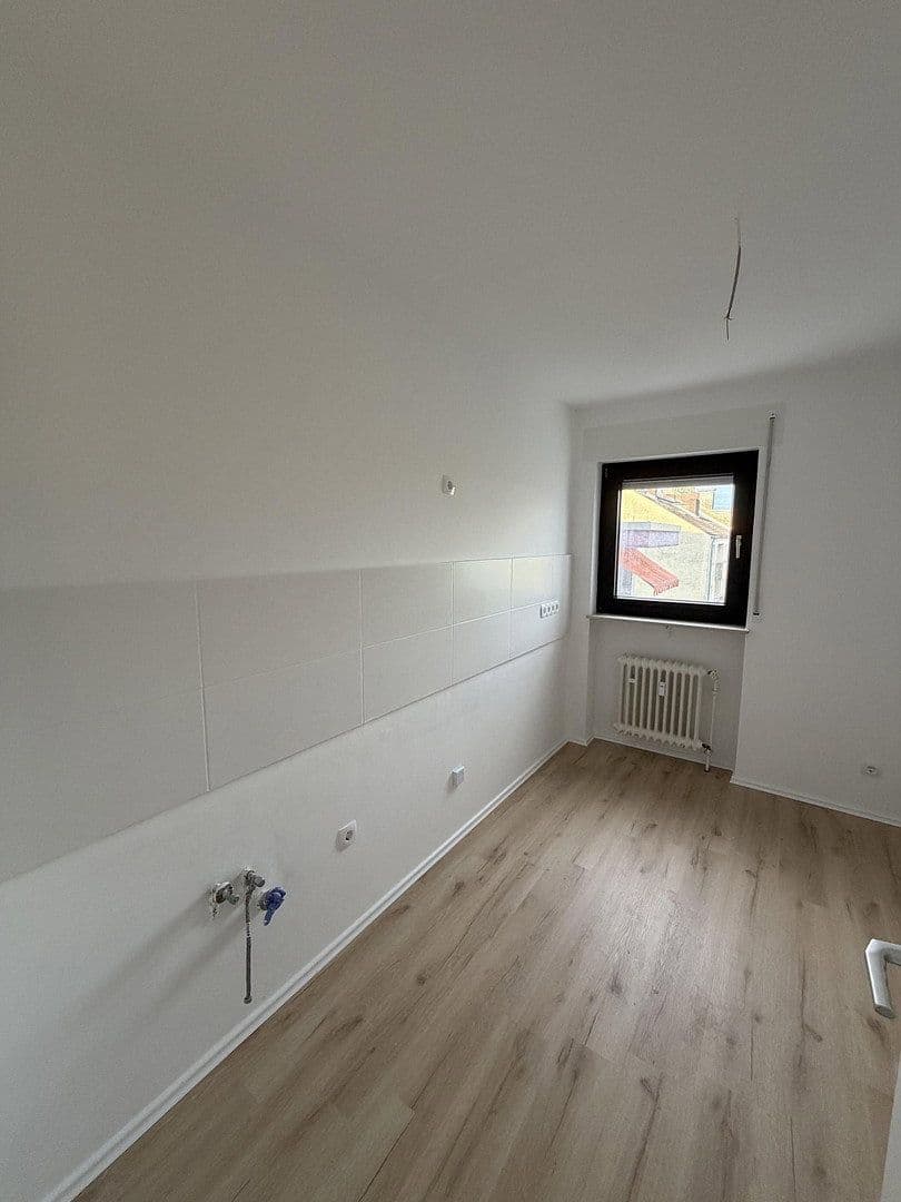 Pronájem bytu 3+1 77 m², Akademiestraße 27, Hanau, Hessen Pronájem bytu 3+1 77 m², Akademiestraße 27, Hanau, Hessen