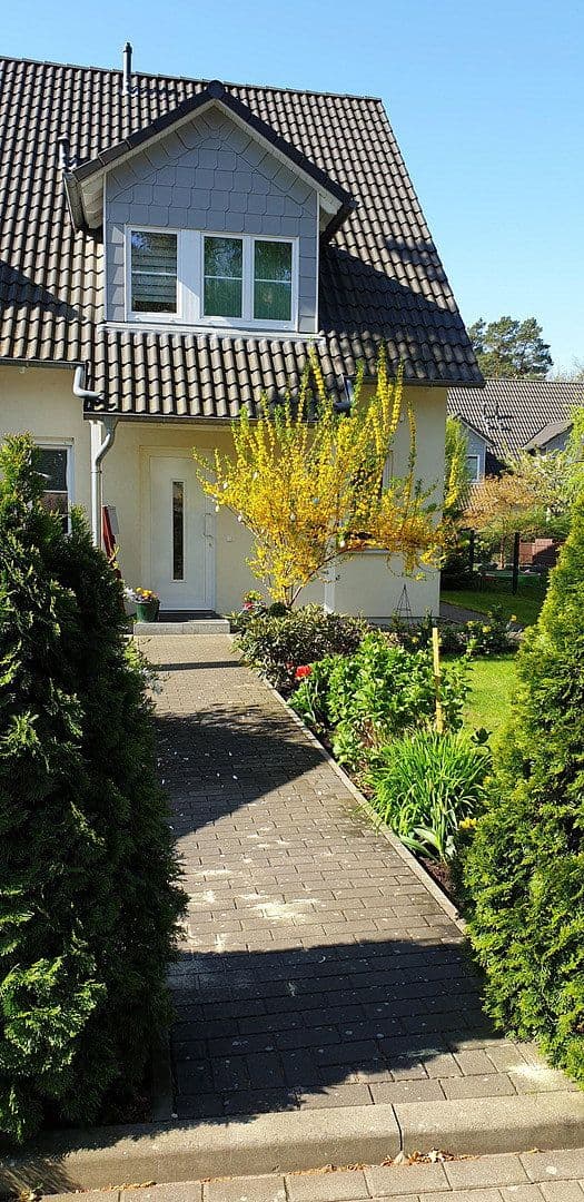 Prodej domu 131 m², pozemek 331 m², Berlin, Berlín Prodej domu 131 m², pozemek 331 m², Berlin, Berlín