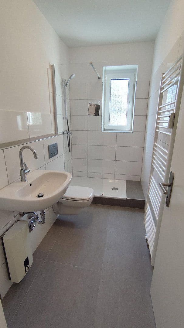 Pronájem bytu 4+1 110 m², Holzstrasse 184, Castrop-Rauxel, Severní Porýní-Vestfálsko Pronájem bytu 4+1 110 m², Holzstrasse 184, Castrop-Rauxel, Severní Porýní-Vestfálsko