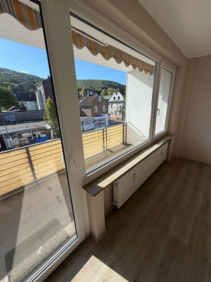 Pronájem bytu 2+1 65 m², Hagener Str. 47, Gevelsberg, Severní Porýní-Vestfálsko Pronájem bytu 2+1 65 m², Hagener Str. 47, Gevelsberg, Severní Porýní-Vestfálsko