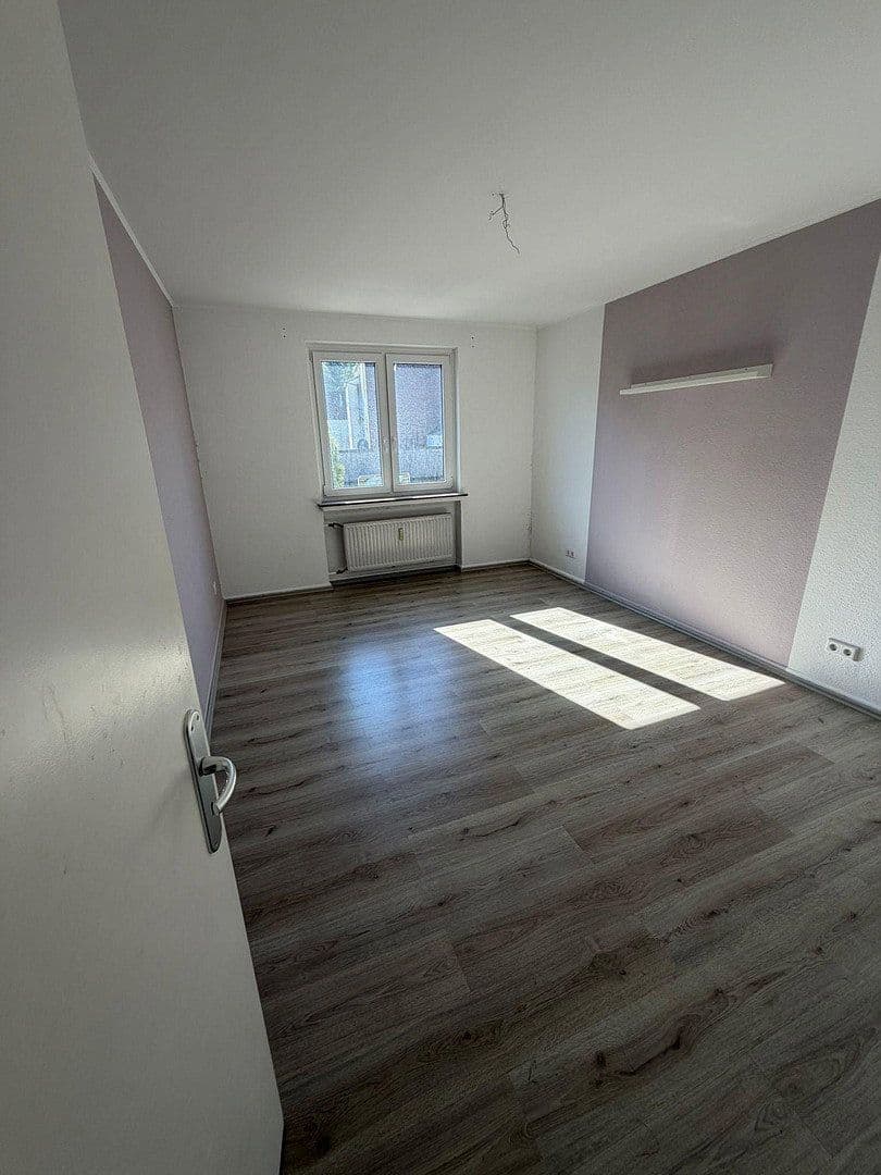 Pronájem bytu 2+1 65 m², Hagener Str. 47, Gevelsberg, Severní Porýní-Vestfálsko Pronájem bytu 2+1 65 m², Hagener Str. 47, Gevelsberg, Severní Porýní-Vestfálsko