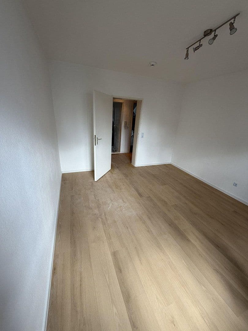 Pronájem bytu 2+1 60 m², Frankfurt, Hessen Pronájem bytu 2+1 60 m², Frankfurt, Hessen
