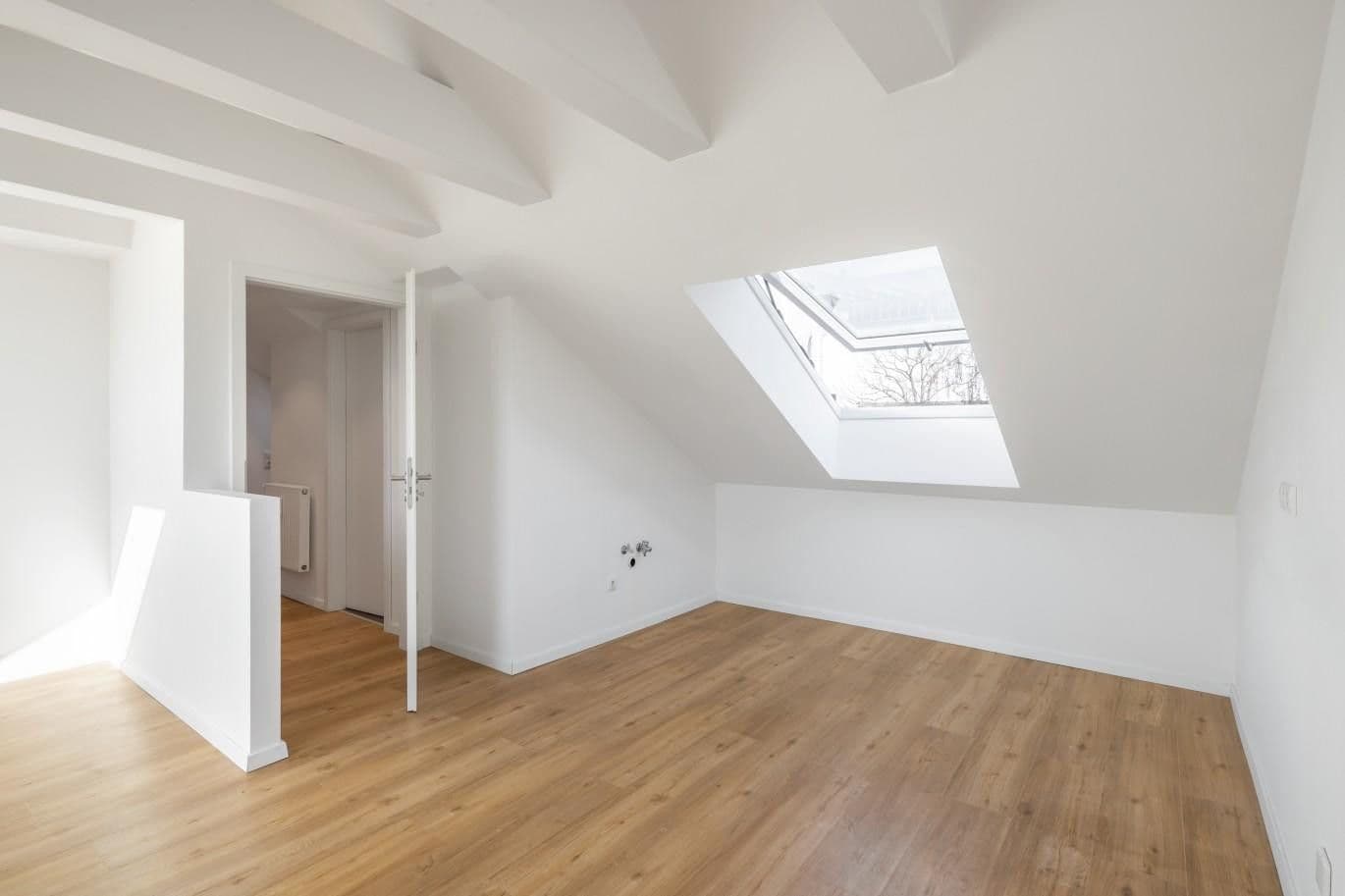 Prodej bytu 2+1 46 m², Germering, Bavorsko Prodej bytu 2+1 46 m², Germering, Bavorsko