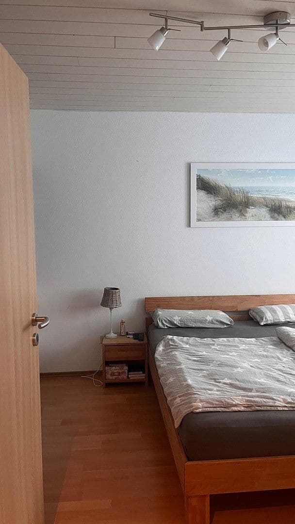 Prodej domu 103 m², pozemek 171 m², Etzelstraße 15, Roth, Bavorsko Prodej domu 103 m², pozemek 171 m², Etzelstraße 15, Roth, Bavorsko