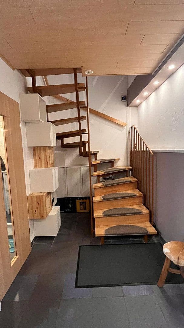 Prodej domu 103 m², pozemek 171 m², Etzelstraße 15, Roth, Bavorsko Prodej domu 103 m², pozemek 171 m², Etzelstraße 15, Roth, Bavorsko