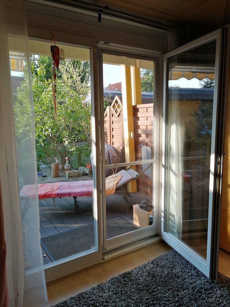 Prodej domu 103 m², pozemek 171 m², Etzelstraße 15, Roth, Bavorsko Prodej domu 103 m², pozemek 171 m², Etzelstraße 15, Roth, Bavorsko