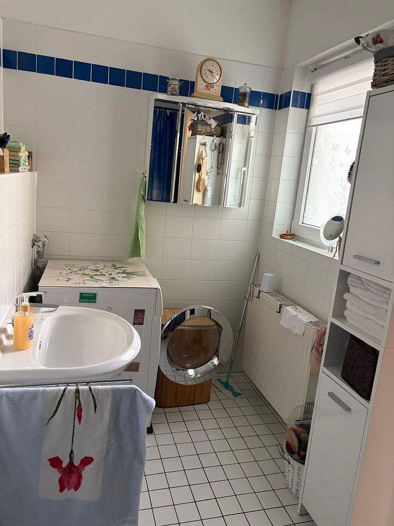 Prodej bytu 4+1 101 m², Charlotte-E.-Pauly-Straße 34, Berlin, Berlín Prodej bytu 4+1 101 m², Charlotte-E.-Pauly-Straße 34, Berlin, Berlín