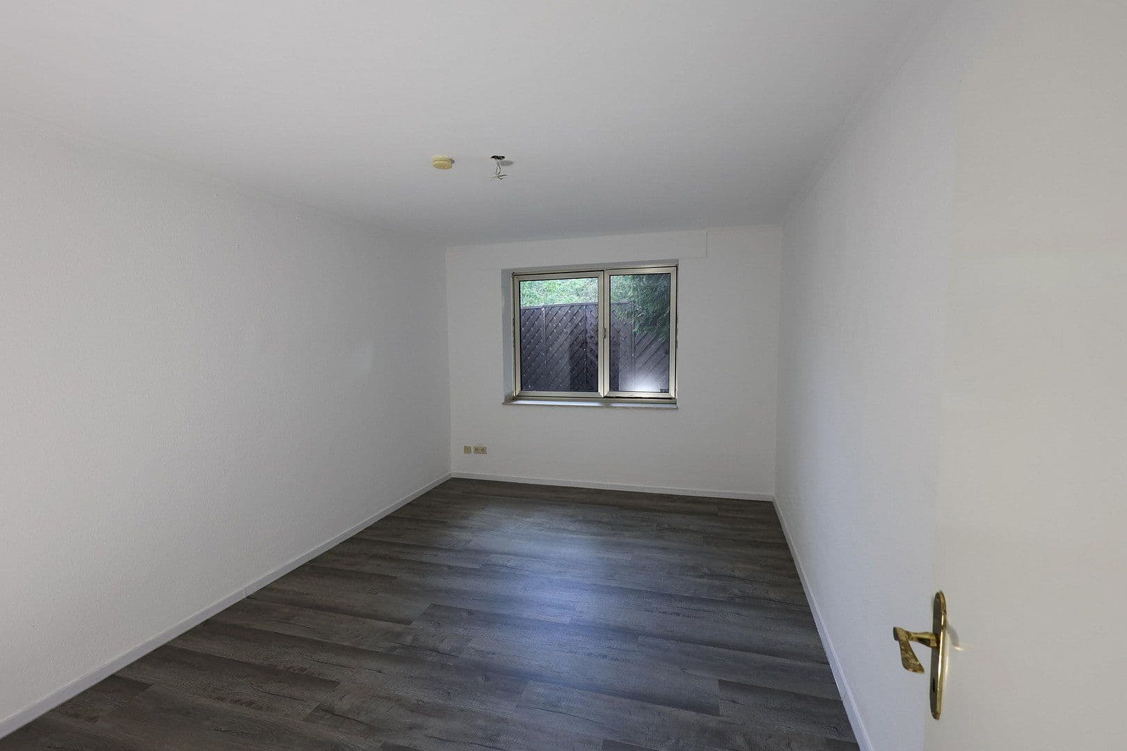 Pronájem bytu 4+1 136 m², Niederzier, Severní Porýní-Vestfálsko Pronájem bytu 4+1 136 m², Niederzier, Severní Porýní-Vestfálsko