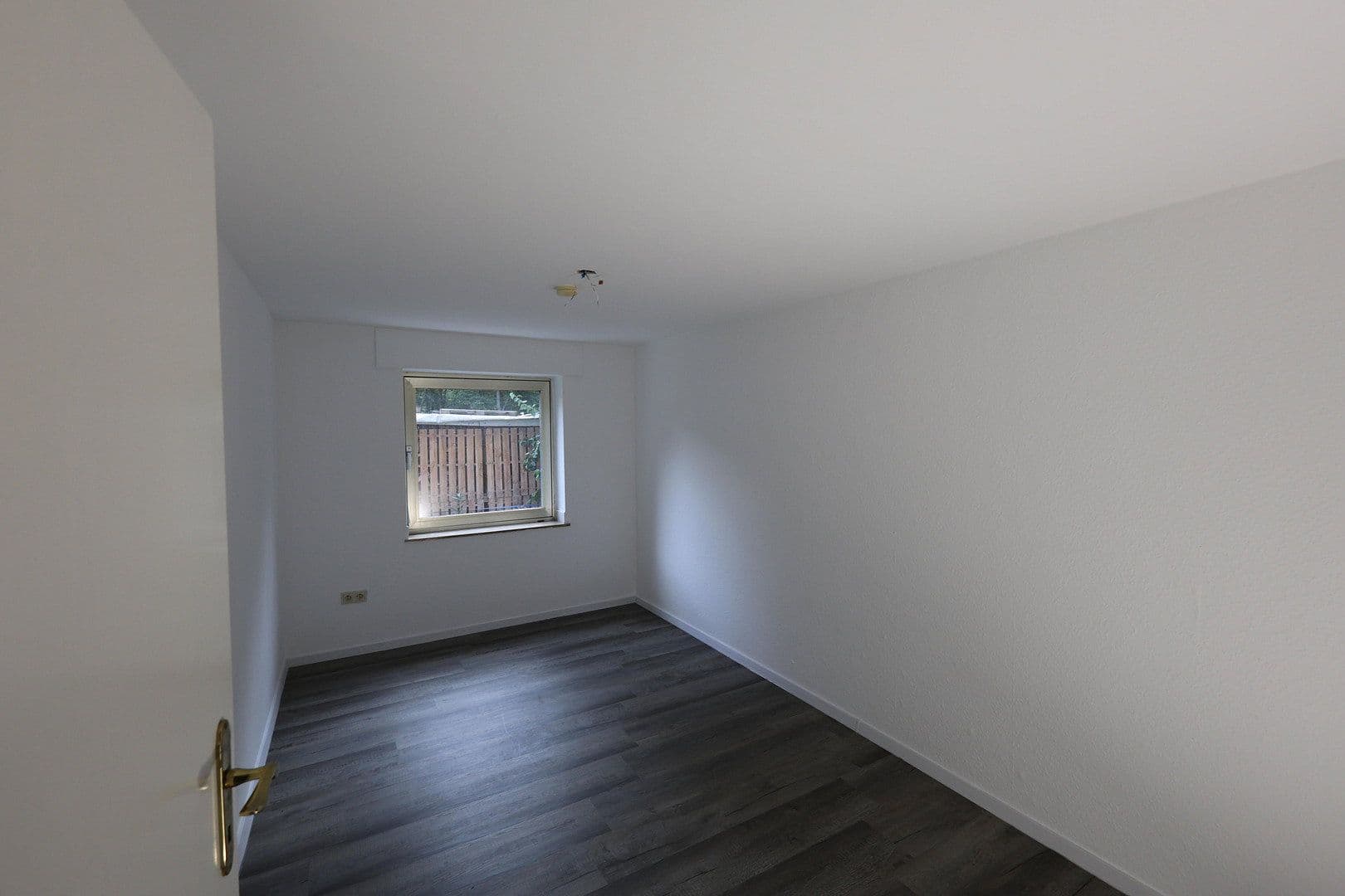 Pronájem bytu 4+1 136 m², Niederzier, Severní Porýní-Vestfálsko Pronájem bytu 4+1 136 m², Niederzier, Severní Porýní-Vestfálsko