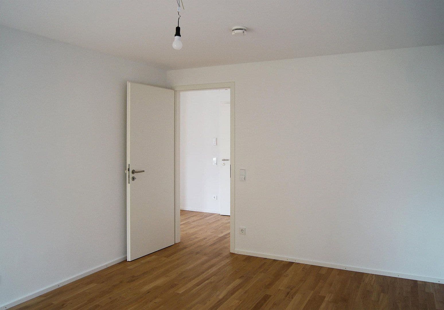 Pronájem bytu 2+1 58 m², Richard-Tauber-Straße 3, München, Bavorsko Pronájem bytu 2+1 58 m², Richard-Tauber-Straße 3, München, Bavorsko