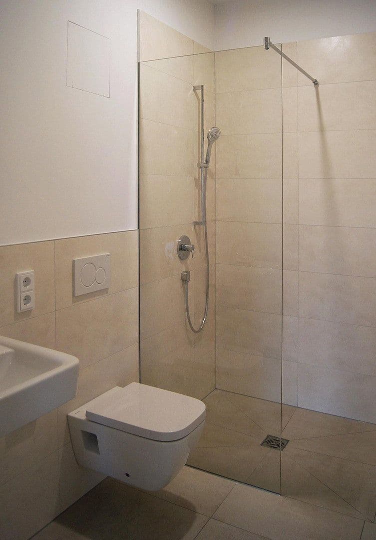 Pronájem bytu 2+1 58 m², Richard-Tauber-Straße 3, München, Bavorsko Pronájem bytu 2+1 58 m², Richard-Tauber-Straße 3, München, Bavorsko
