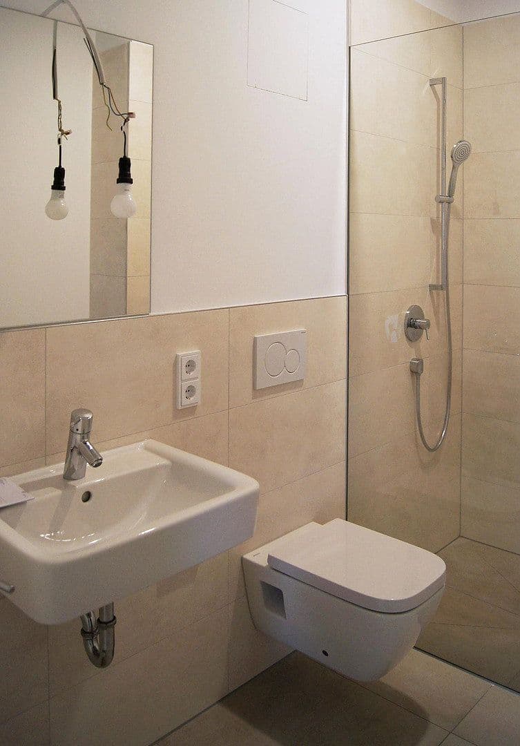 Pronájem bytu 2+1 58 m², Richard-Tauber-Straße 3, München, Bavorsko Pronájem bytu 2+1 58 m², Richard-Tauber-Straße 3, München, Bavorsko