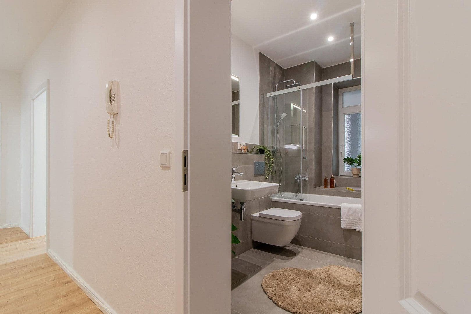 Prodej bytu 3+1 81 m², Agricolastr., Chemnitz, Sasko Prodej bytu 3+1 81 m², Agricolastr., Chemnitz, Sasko