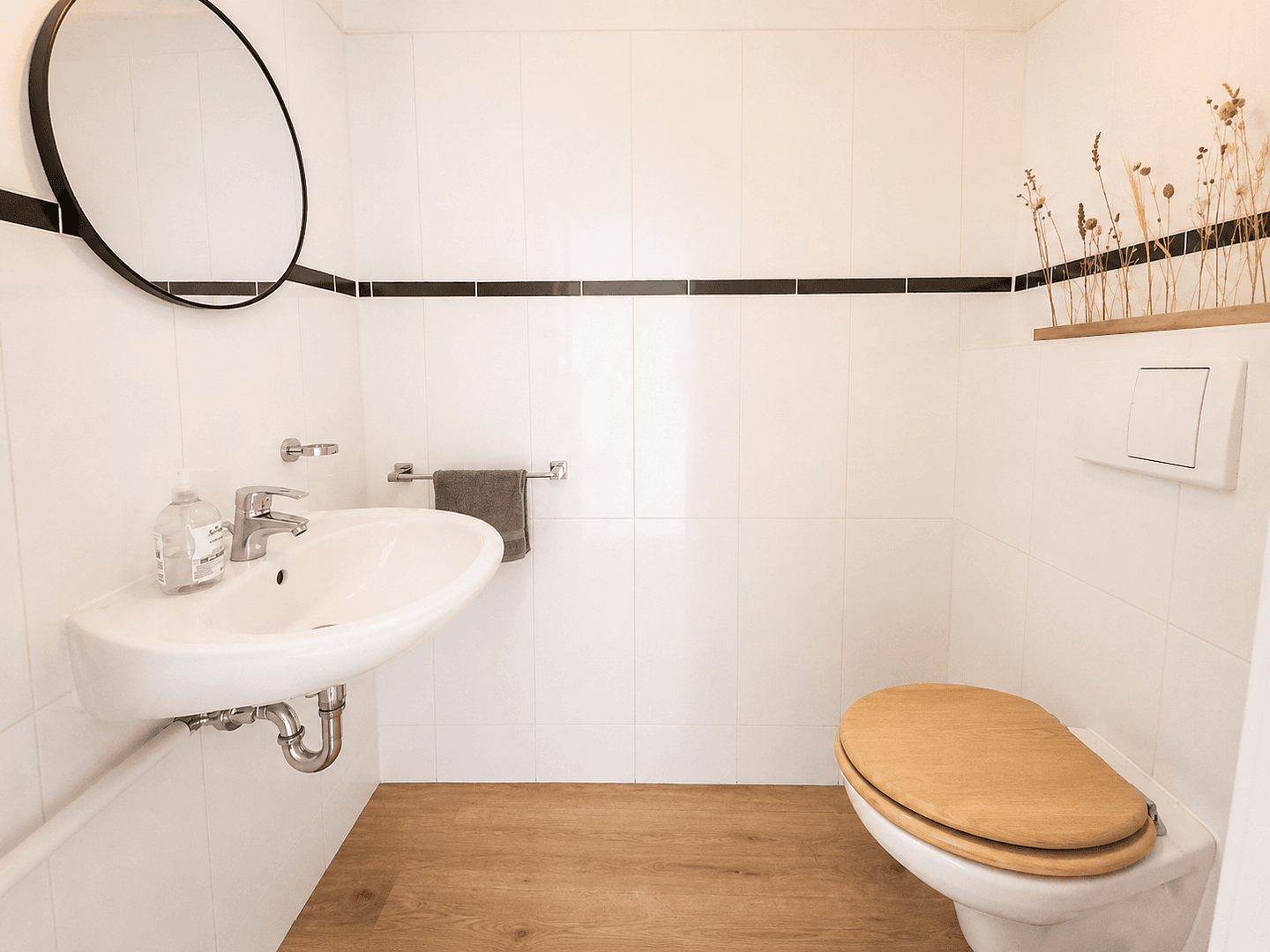 Prodej domu 138 m², pozemek 618 m², Waldstraße 2, Sehnde, Dolní Sasko Prodej domu 138 m², pozemek 618 m², Waldstraße 2, Sehnde, Dolní Sasko