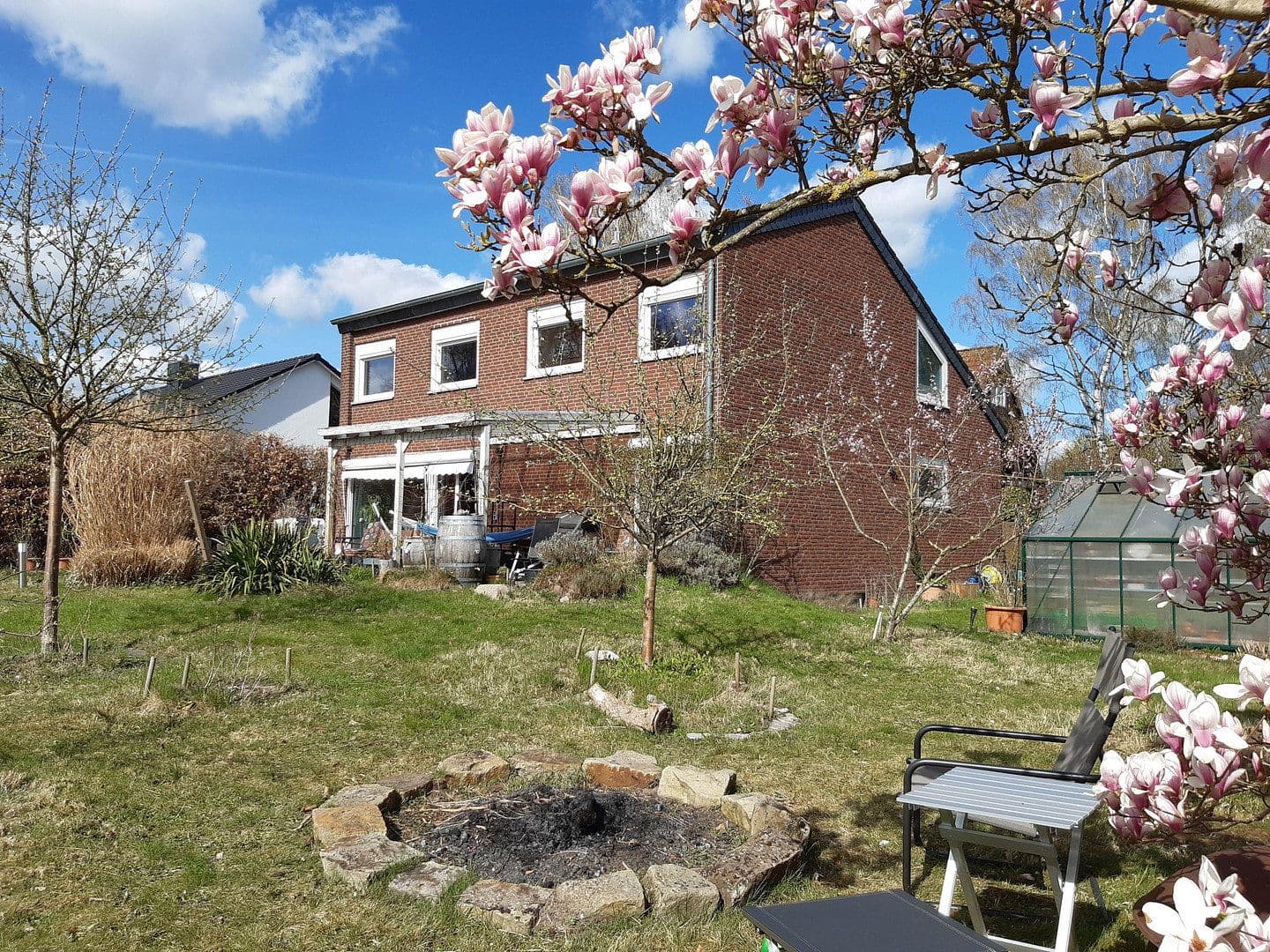 Prodej domu 150 m², pozemek 1.390 m², Burgwedel, Dolní Sasko Prodej domu 150 m², pozemek 1.390 m², Burgwedel, Dolní Sasko