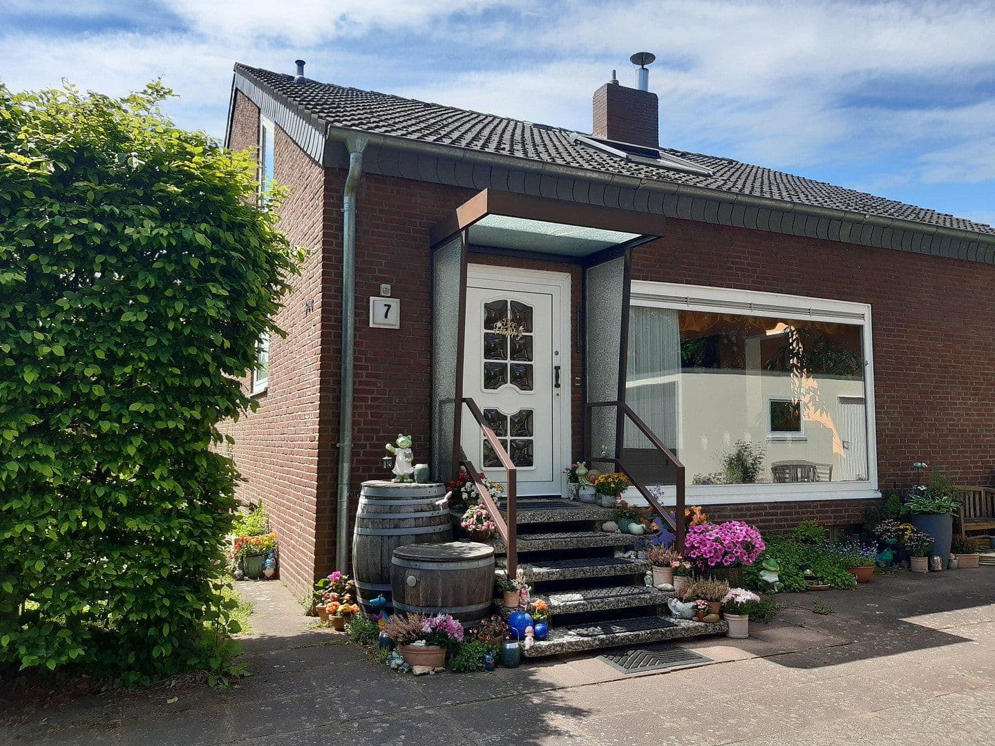 Prodej domu 150 m², pozemek 1.390 m², Burgwedel, Dolní Sasko Prodej domu 150 m², pozemek 1.390 m², Burgwedel, Dolní Sasko