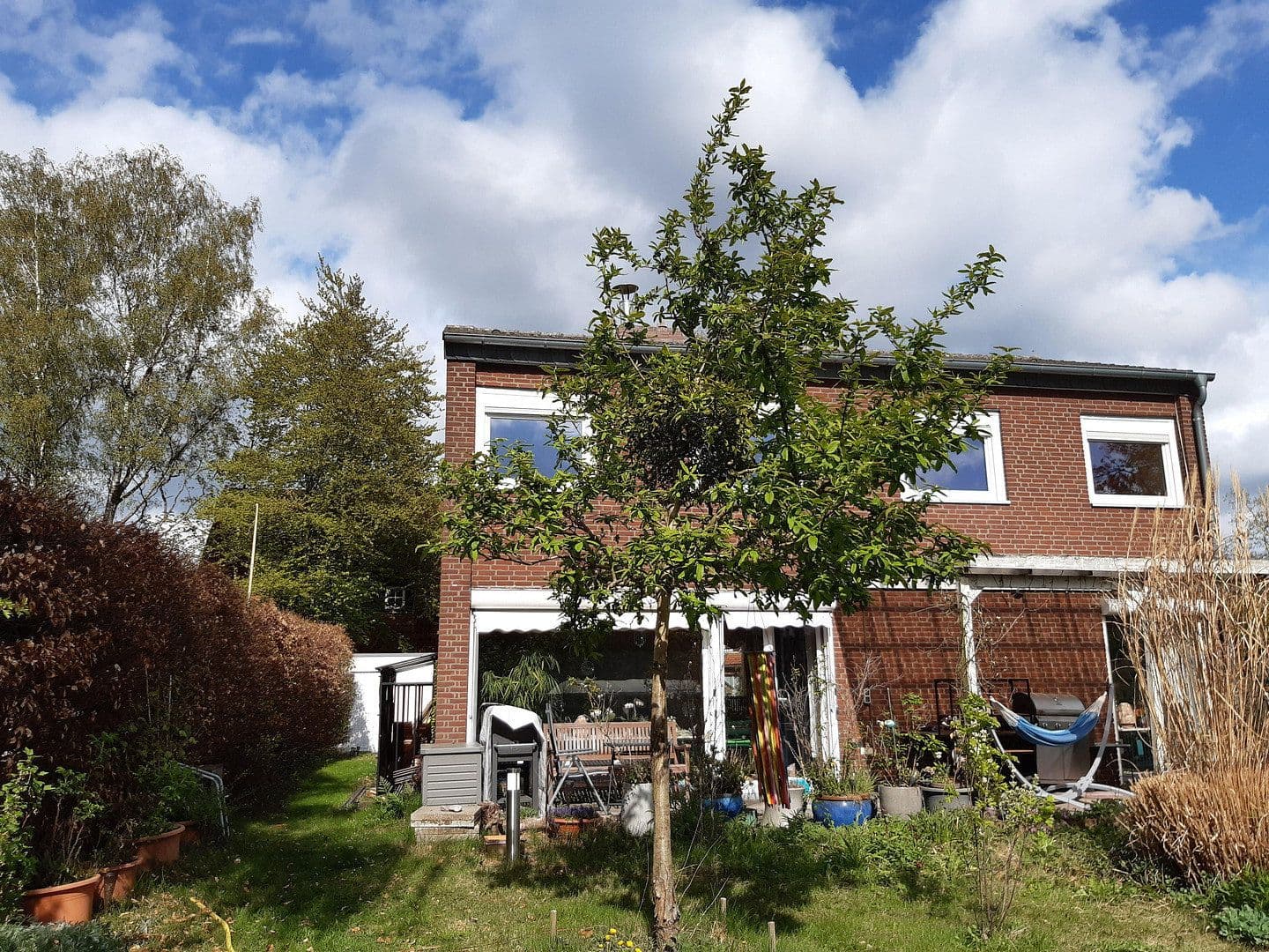 Prodej domu 150 m², pozemek 1.390 m², Burgwedel, Dolní Sasko Prodej domu 150 m², pozemek 1.390 m², Burgwedel, Dolní Sasko
