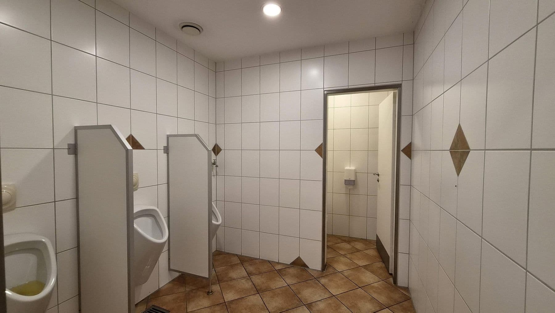 Prodej nebytového prostoru 264 m², Hauptstr. 73, Gaggenau, Bádensko-Württembersko Prodej nebytového prostoru 264 m², Hauptstr. 73, Gaggenau, Bádensko-Württembersko