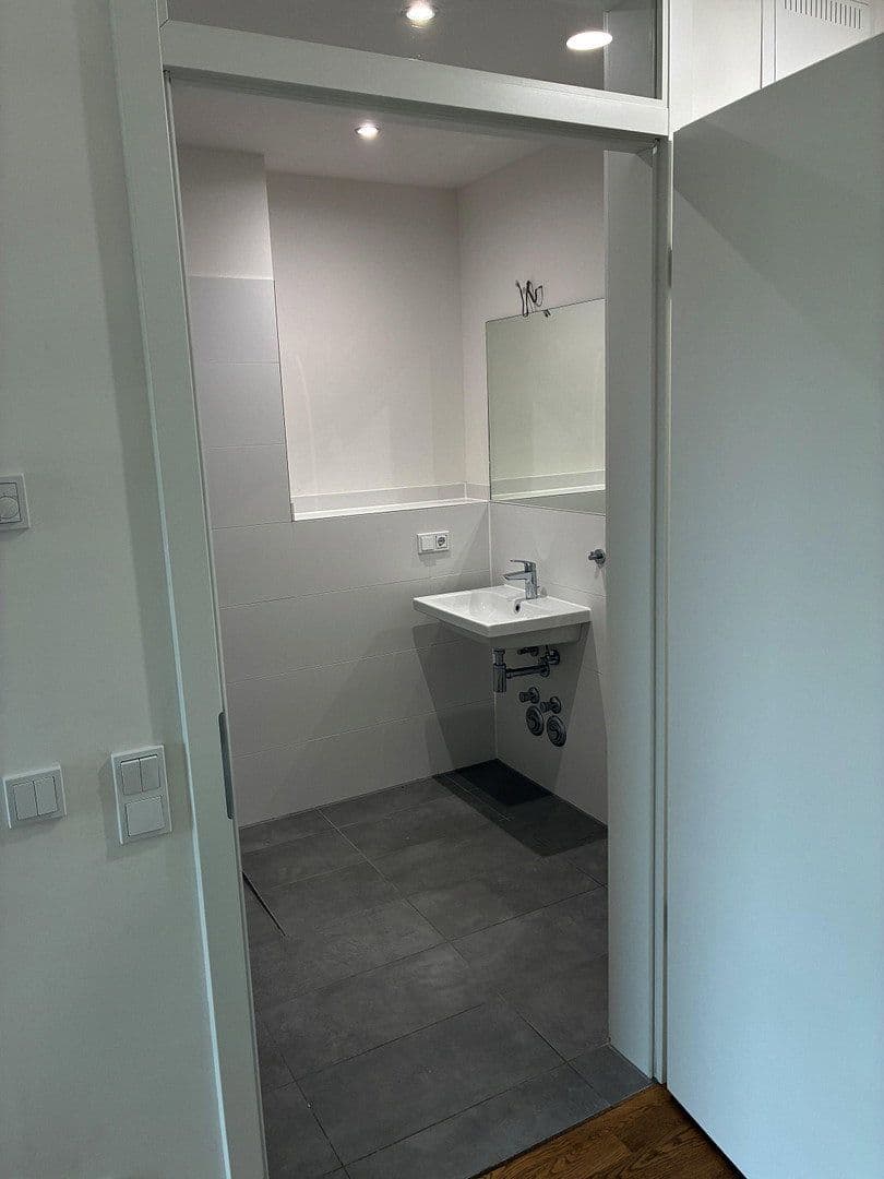 Pronájem bytu 1+1 25 m², Berlin, Berlín Pronájem bytu 1+1 25 m², Berlin, Berlín