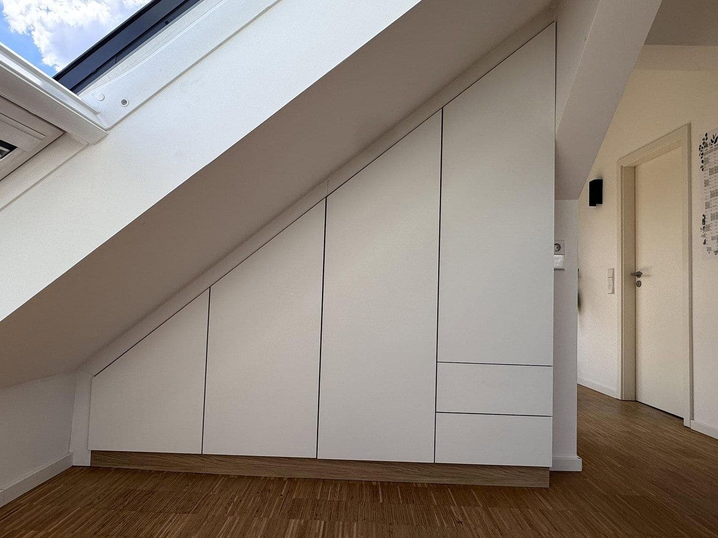 Prodej bytu 3+kk 93 m², Stuttgart, Bádensko-Württembersko Prodej bytu 3+kk 93 m², Stuttgart, Bádensko-Württembersko
