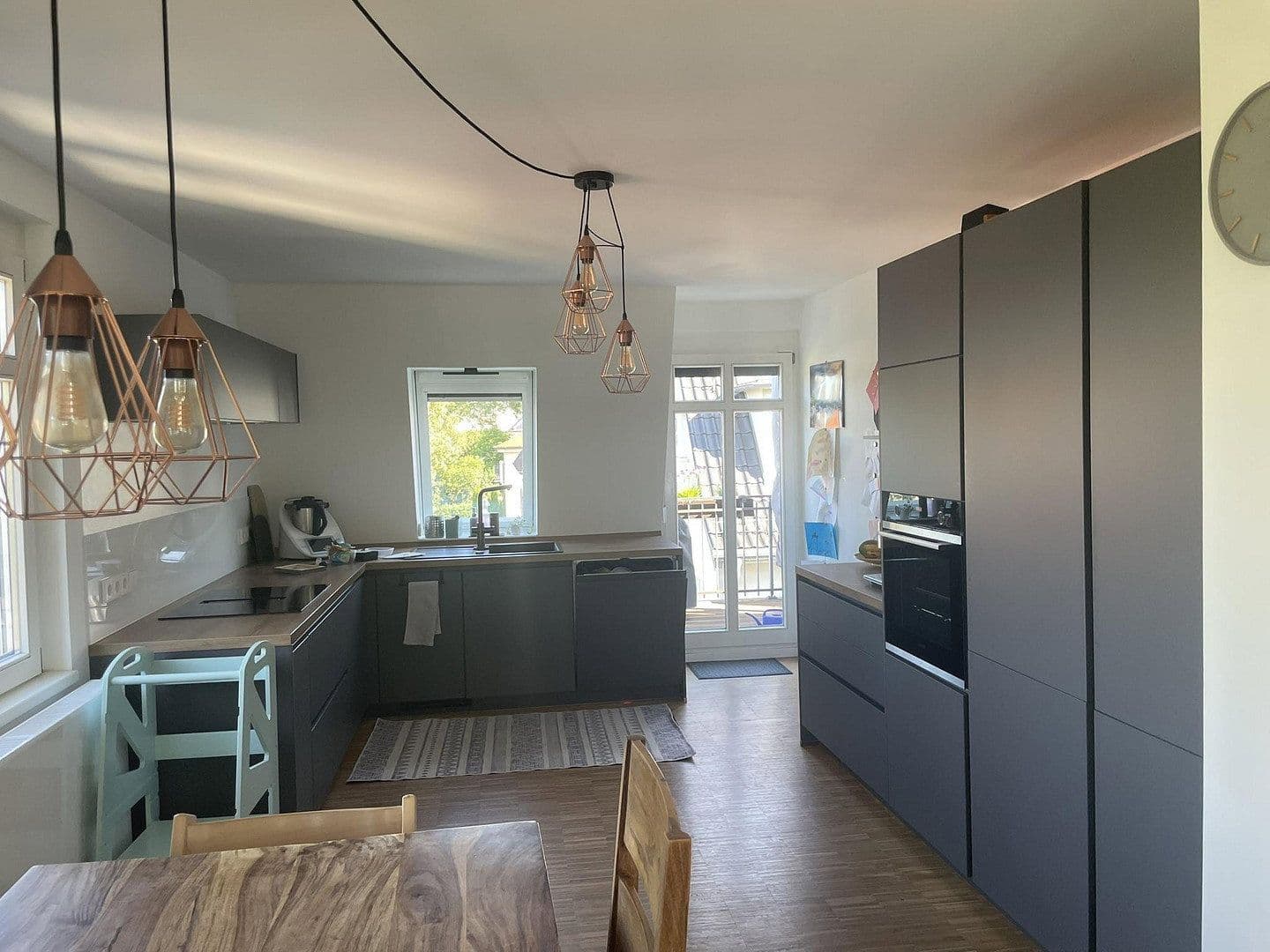 Prodej bytu 3+kk 93 m², Stuttgart, Bádensko-Württembersko Prodej bytu 3+kk 93 m², Stuttgart, Bádensko-Württembersko