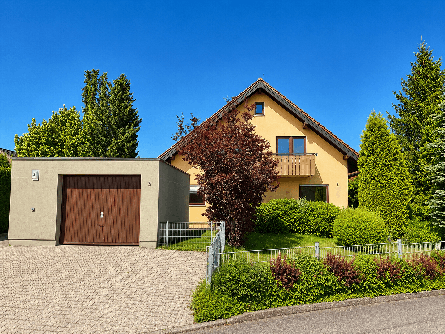 Prodej domu 207 m², pozemek 700 m², Staufenstraße 3, Vellberg, Bádensko-Württembersko Prodej domu 207 m², pozemek 700 m², Staufenstraße 3, Vellberg, Bádensko-Württembersko