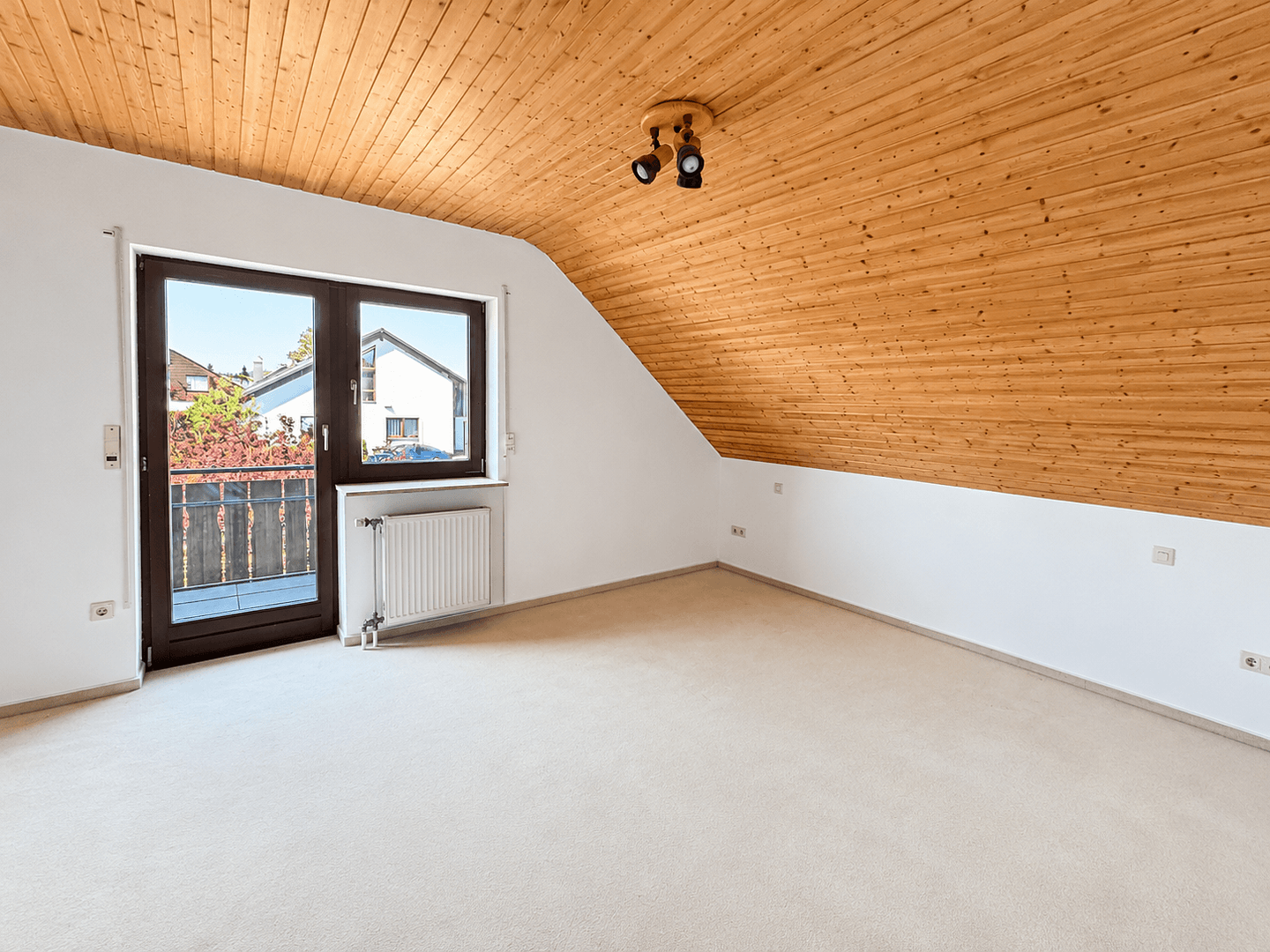 Prodej domu 207 m², pozemek 700 m², Staufenstraße 3, Vellberg, Bádensko-Württembersko Prodej domu 207 m², pozemek 700 m², Staufenstraße 3, Vellberg, Bádensko-Württembersko