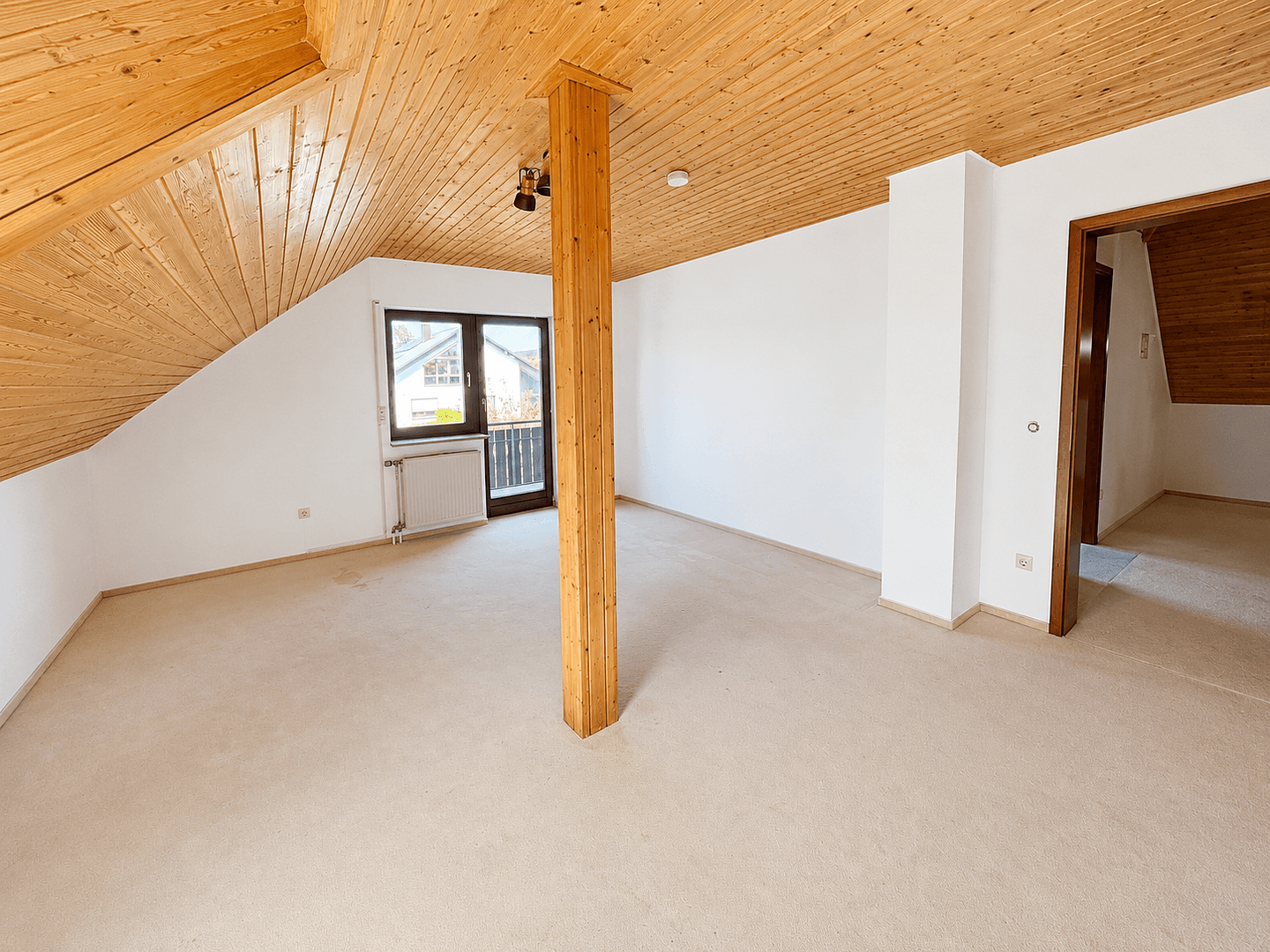 Prodej domu 207 m², pozemek 700 m², Staufenstraße 3, Vellberg, Bádensko-Württembersko Prodej domu 207 m², pozemek 700 m², Staufenstraße 3, Vellberg, Bádensko-Württembersko
