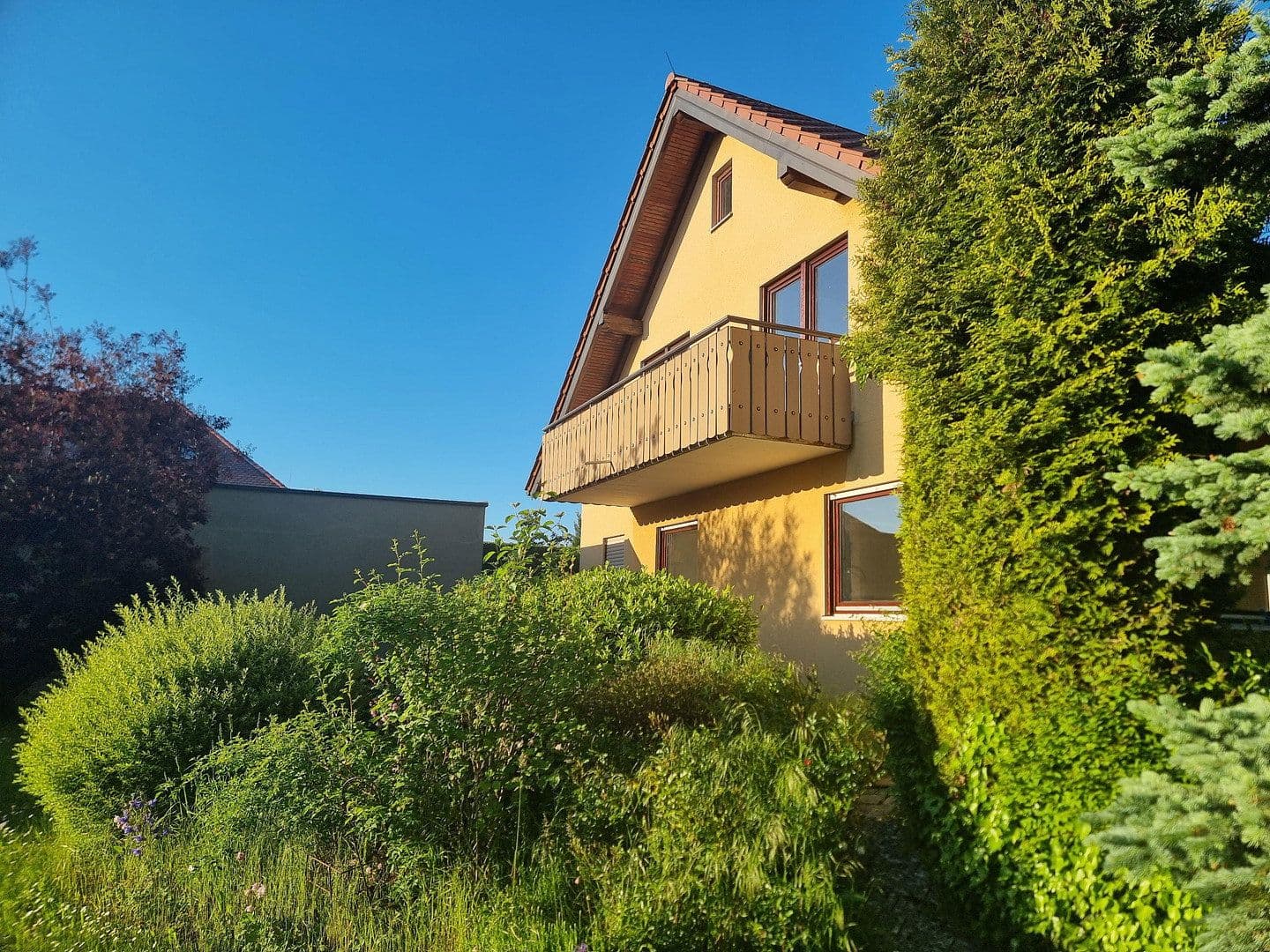Prodej domu 207 m², pozemek 700 m², Staufenstraße 3, Vellberg, Bádensko-Württembersko Prodej domu 207 m², pozemek 700 m², Staufenstraße 3, Vellberg, Bádensko-Württembersko