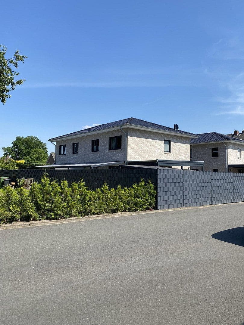 Prodej domu 100 m², pozemek 333 m², Ganderkesee, Dolní Sasko Prodej domu 100 m², pozemek 333 m², Ganderkesee, Dolní Sasko