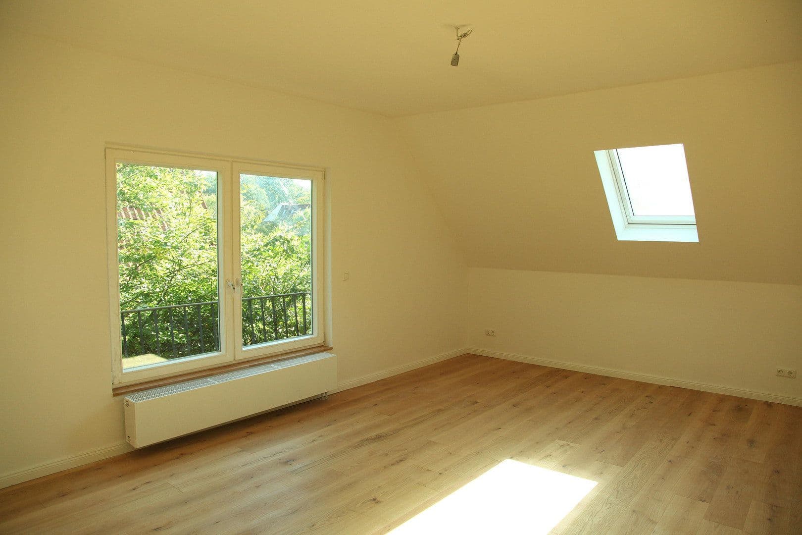 Prodej domu 170 m², pozemek 1.063 m², Hamburg, Hamburg Prodej domu 170 m², pozemek 1.063 m², Hamburg, Hamburg