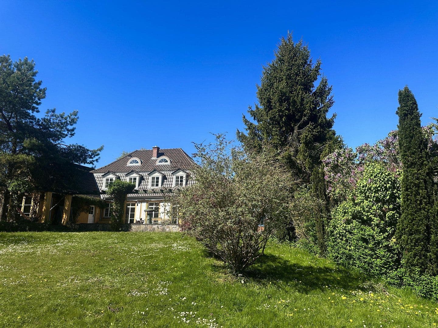 Prodej domu 280 m², pozemek 3.500 m², Kiel, Šlesvicko-Holštýnsko Prodej domu 280 m², pozemek 3.500 m², Kiel, Šlesvicko-Holštýnsko