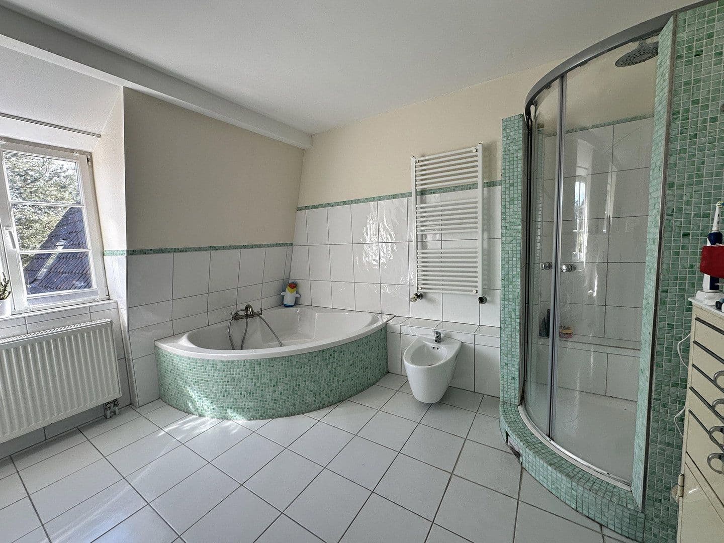 Prodej domu 280 m², pozemek 3.500 m², Kiel, Šlesvicko-Holštýnsko Prodej domu 280 m², pozemek 3.500 m², Kiel, Šlesvicko-Holštýnsko