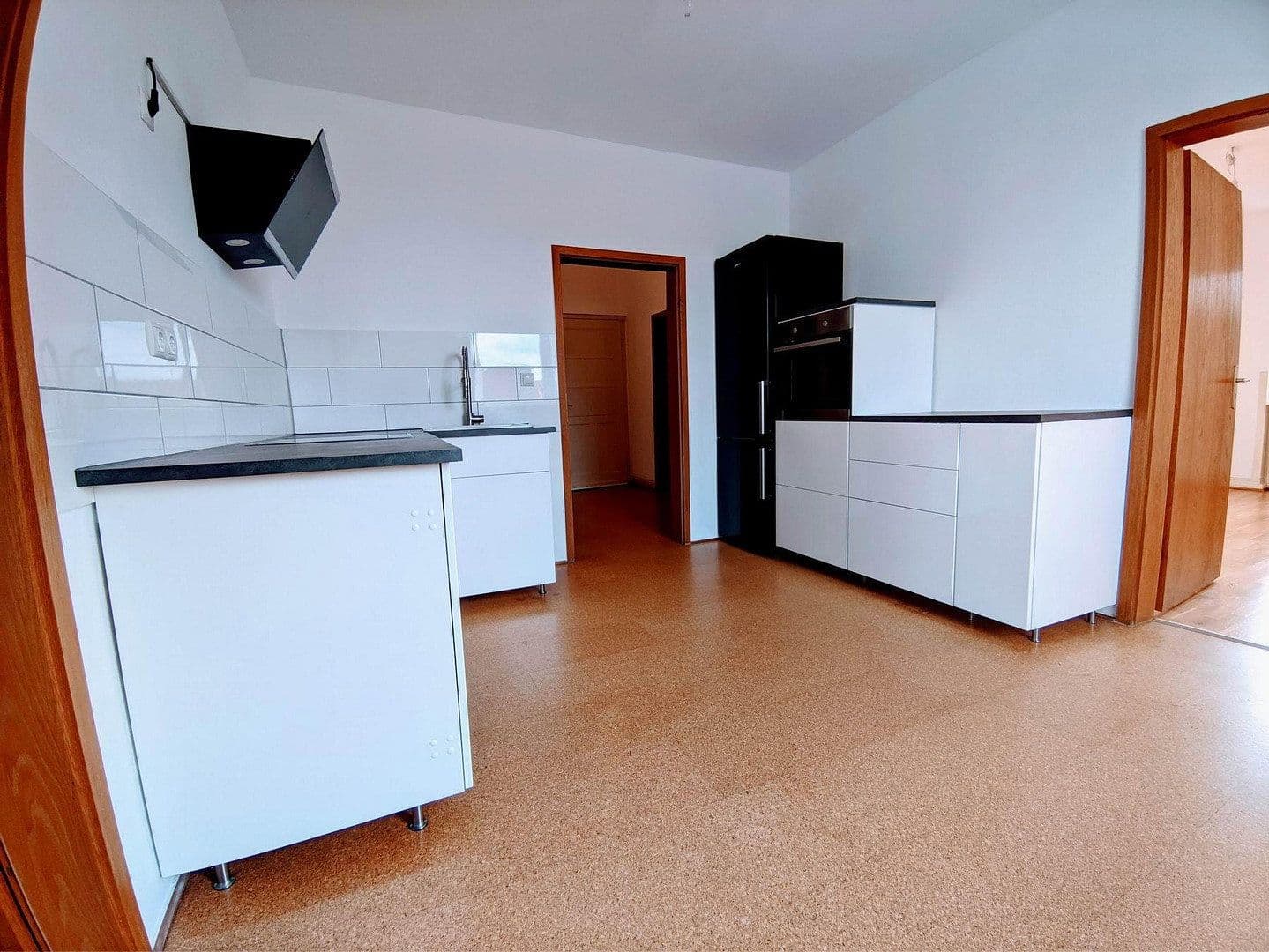 Pronájem bytu 4+1 95 m², Mannheim, Bádensko-Württembersko Pronájem bytu 4+1 95 m², Mannheim, Bádensko-Württembersko