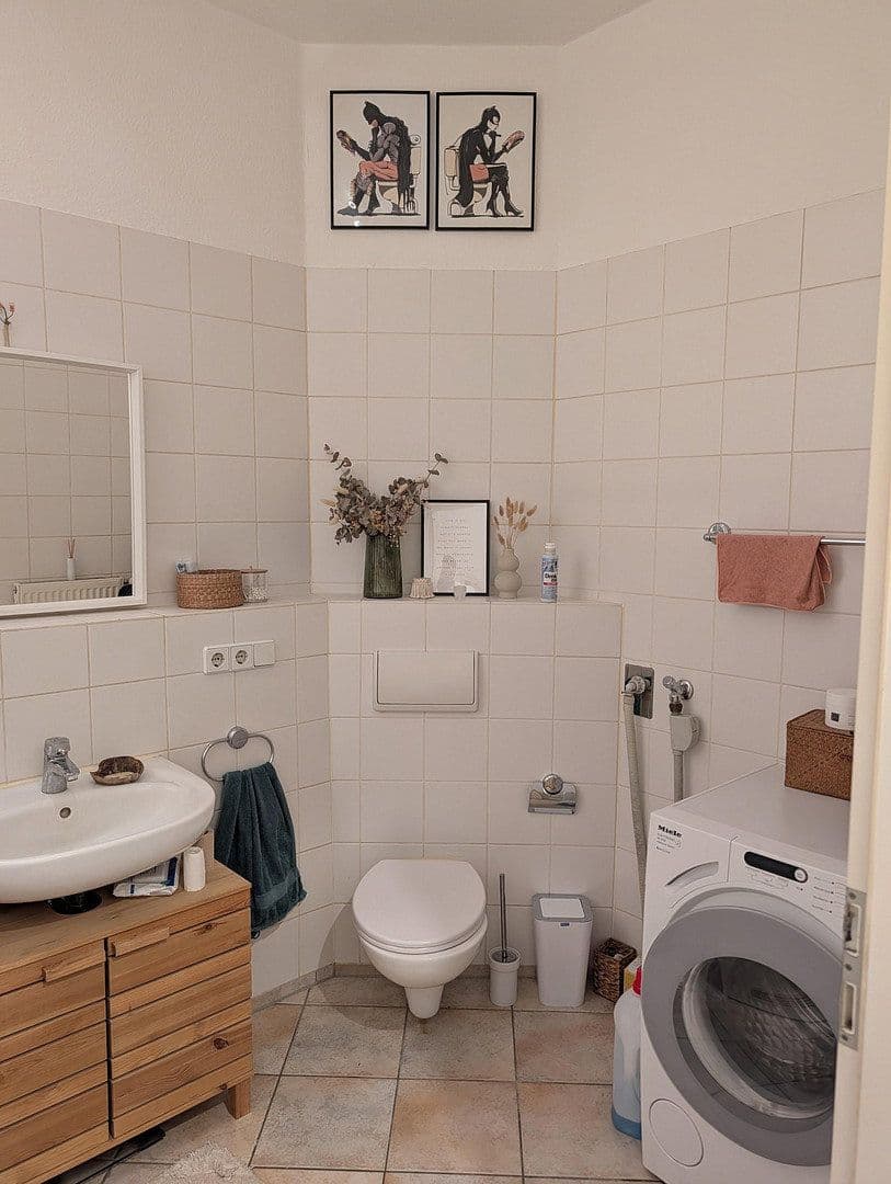 Prodej bytu 2+1 44 m², Schulstr. 28, Berlin, Berlín Prodej bytu 2+1 44 m², Schulstr. 28, Berlin, Berlín