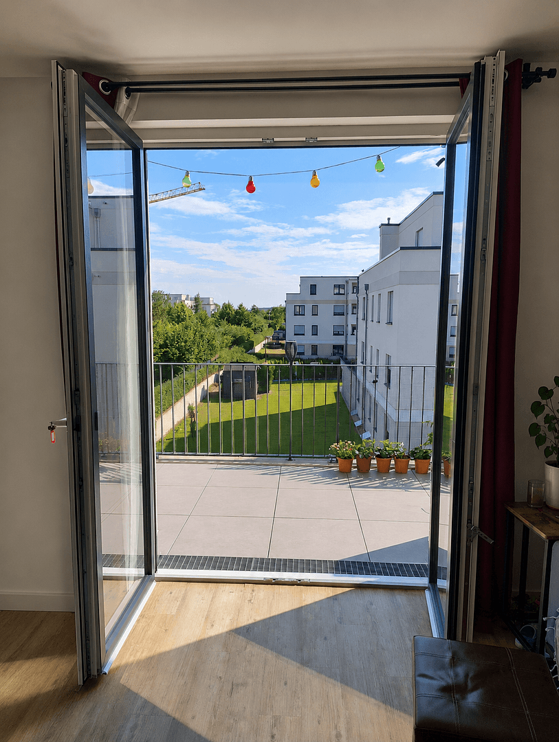 Prodej bytu 3+1 93 m², Berttolt-Brecht Allee 1-17, Schönefeld, Braniborsko Prodej bytu 3+1 93 m², Berttolt-Brecht Allee 1-17, Schönefeld, Braniborsko