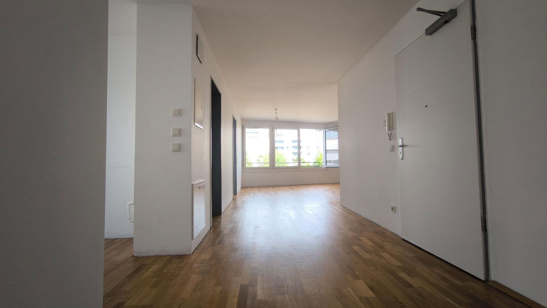 Prodej bytu 3+1 86 m², Eisnergutbogen 35, München, Bavorsko Prodej bytu 3+1 86 m², Eisnergutbogen 35, München, Bavorsko