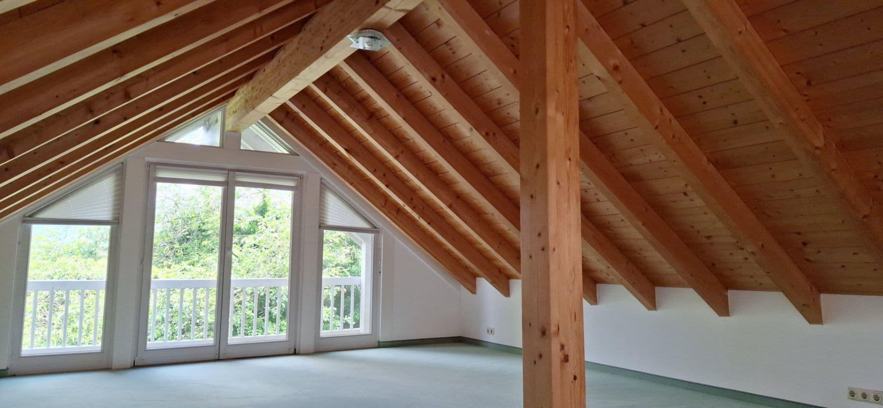 Pronájem domu 240 m², pozemek 1.400 m², Kaaganger 8, Eching, Bavorsko Pronájem domu 240 m², pozemek 1.400 m², Kaaganger 8, Eching, Bavorsko