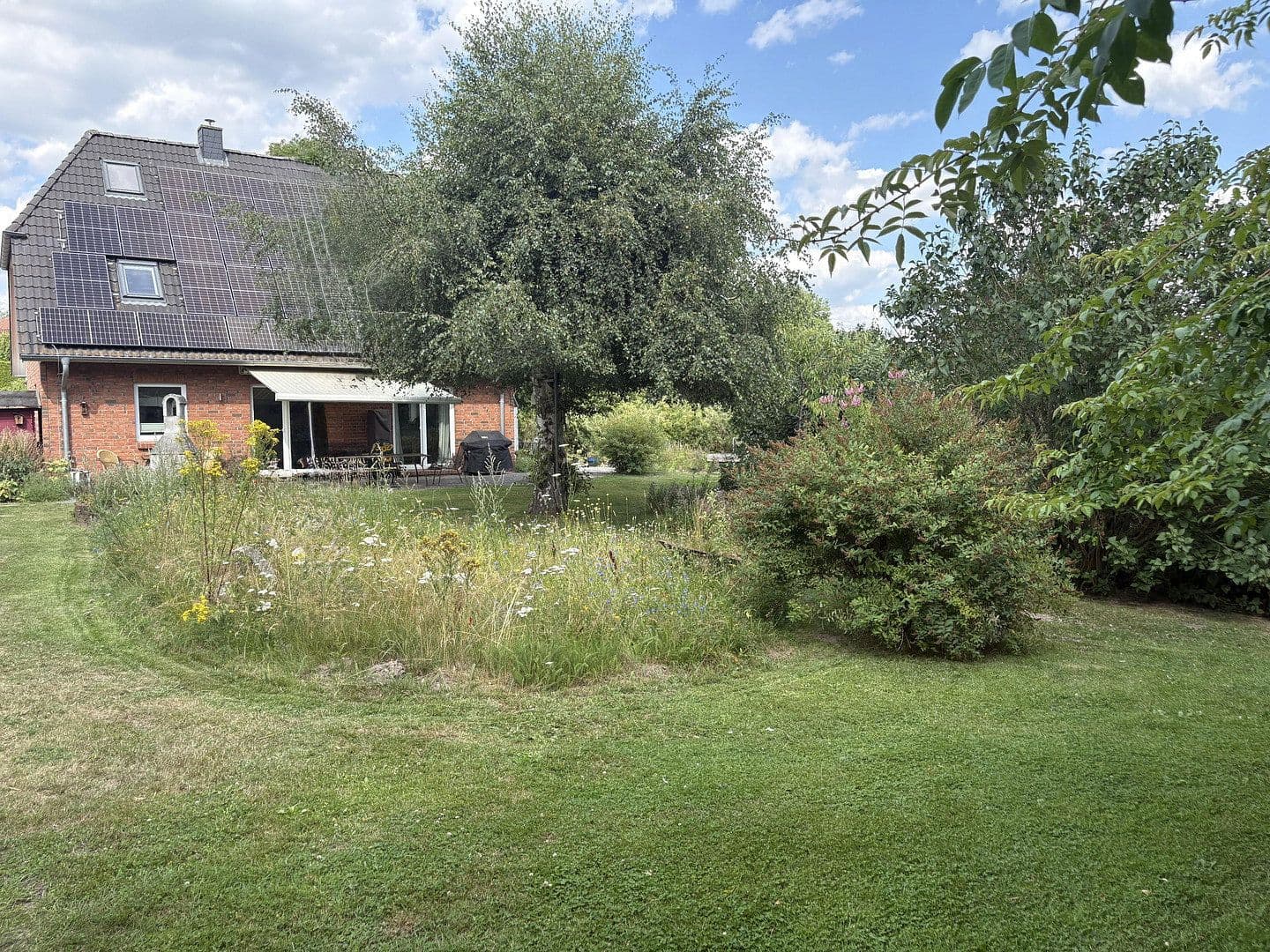 Prodej domu 157 m², pozemek 1.335 m², Mattenstieg 6, Seevetal, Dolní Sasko Prodej domu 157 m², pozemek 1.335 m², Mattenstieg 6, Seevetal, Dolní Sasko