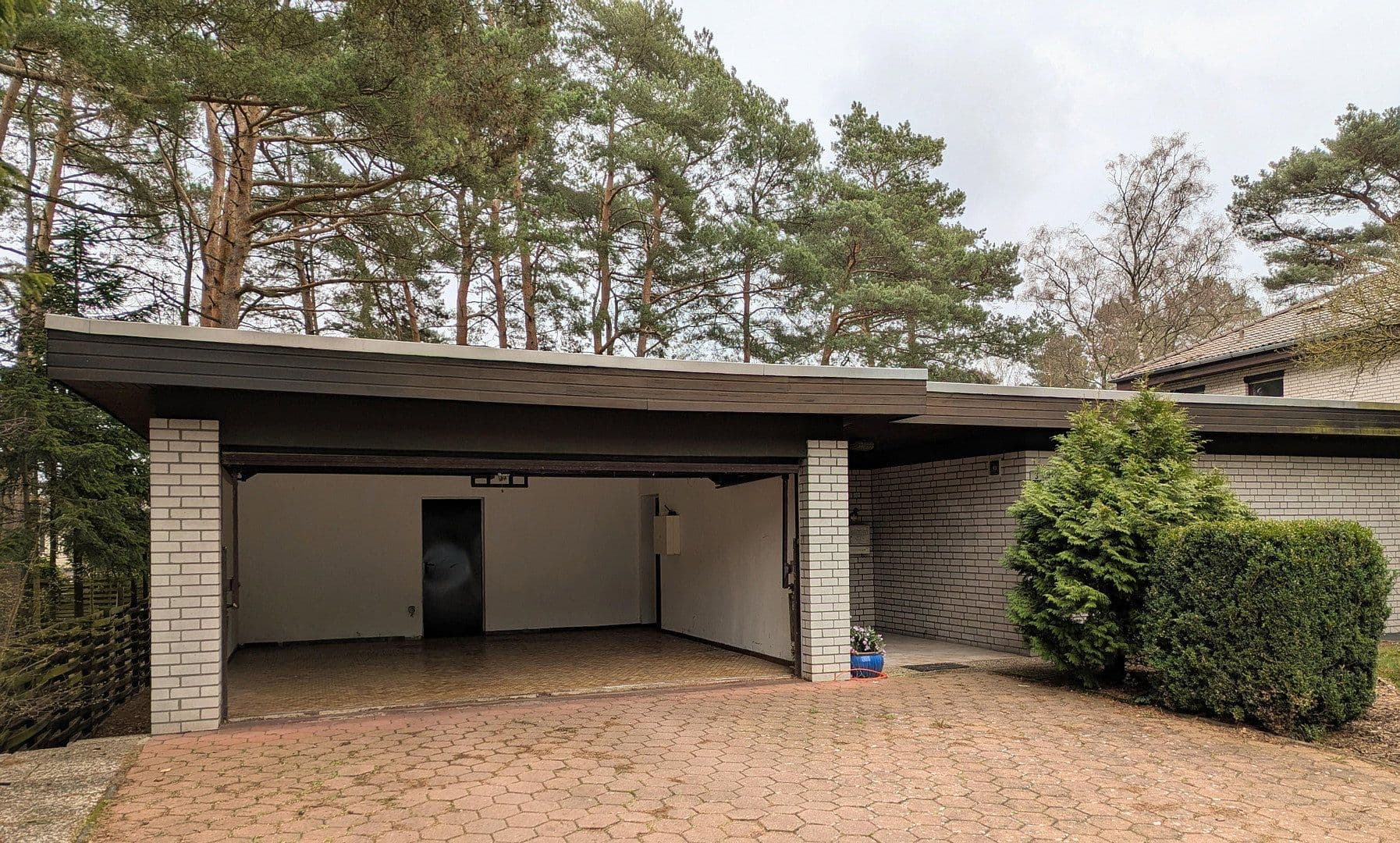 Prodej domu 156 m², pozemek 939 m², Gifhorn, Dolní Sasko Prodej domu 156 m², pozemek 939 m², Gifhorn, Dolní Sasko