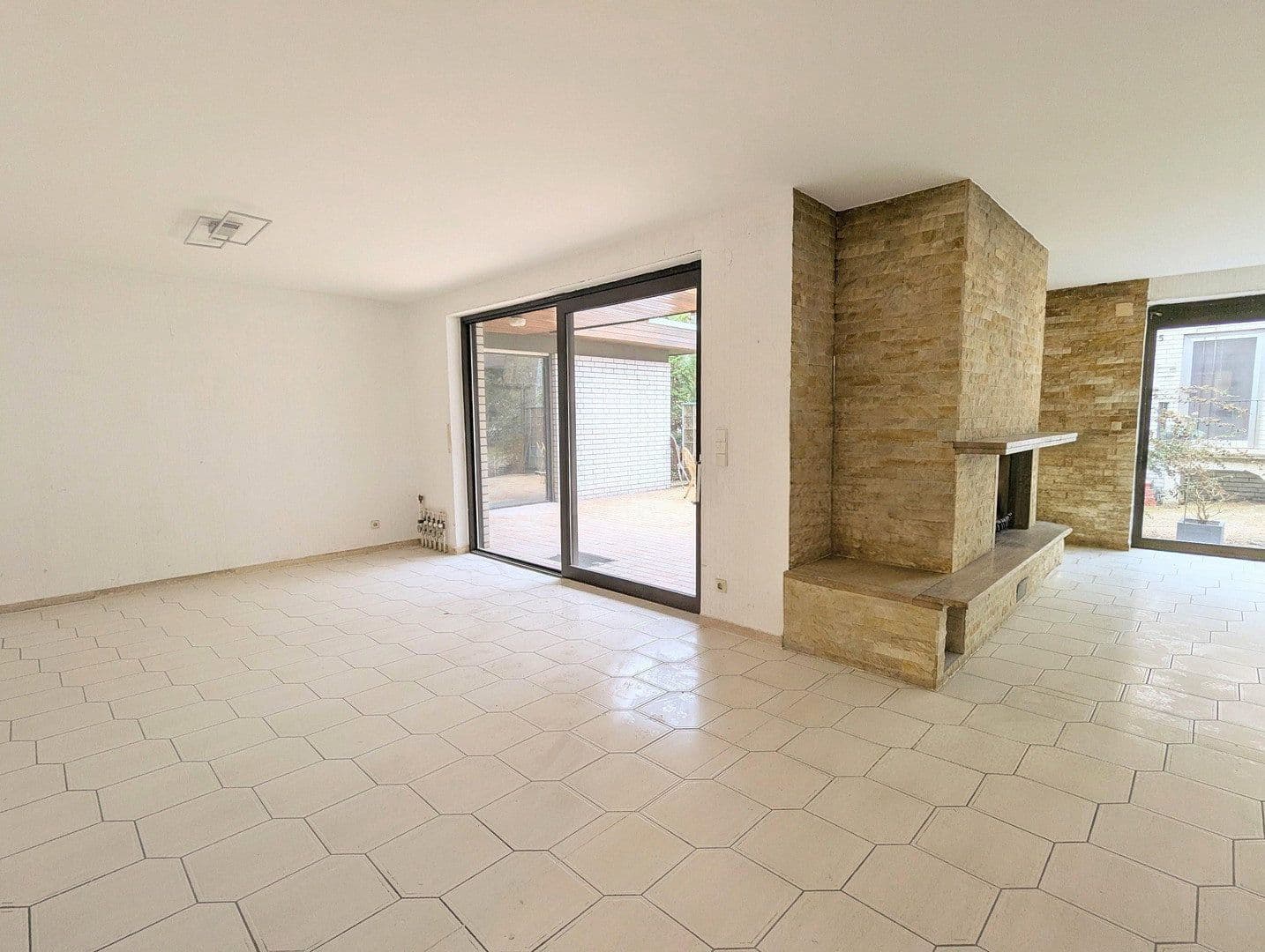Prodej domu 156 m², pozemek 939 m², Gifhorn, Dolní Sasko Prodej domu 156 m², pozemek 939 m², Gifhorn, Dolní Sasko