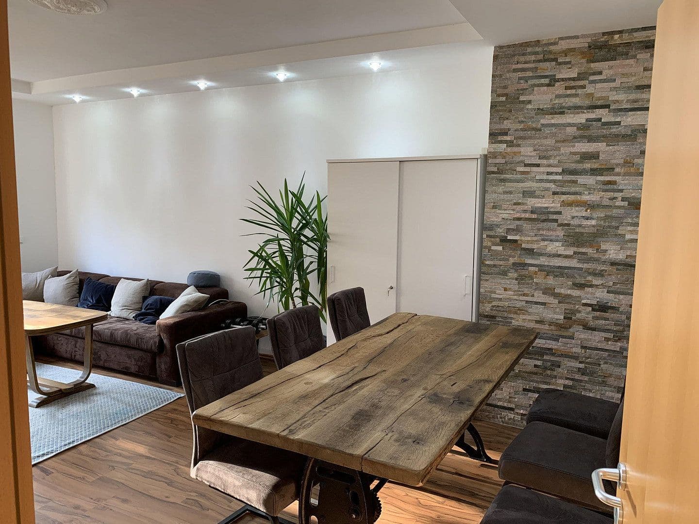 Pronájem bytu 3+1 88 m², Essen (Holsterhausen), Severní Porýní-Vestfálsko Pronájem bytu 3+1 88 m², Essen (Holsterhausen), Severní Porýní-Vestfálsko