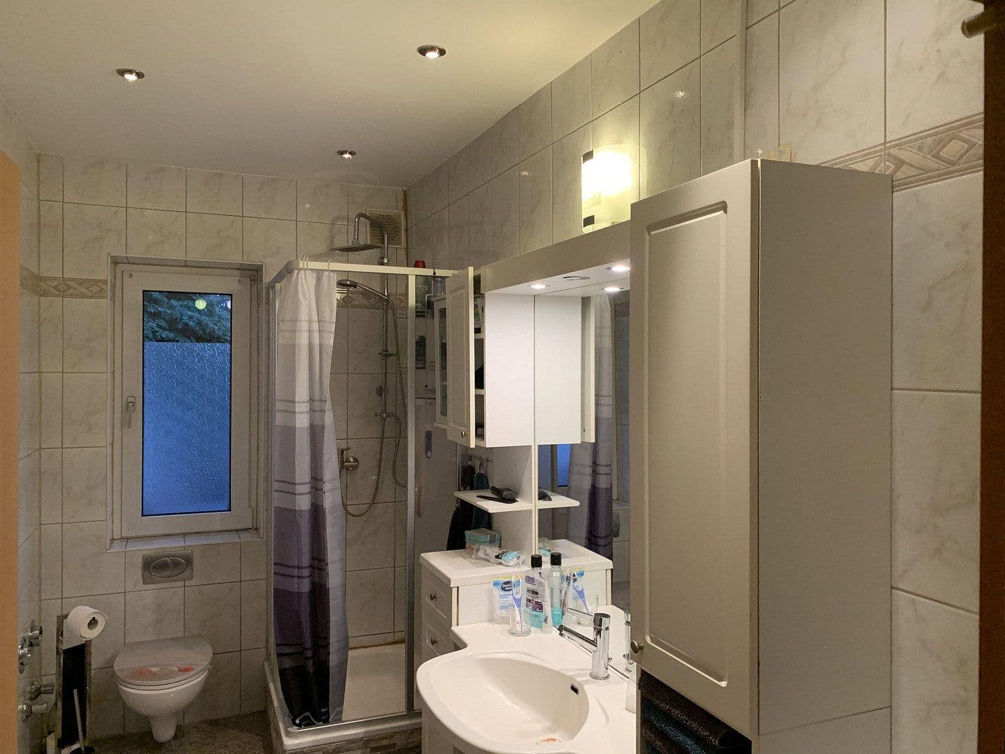 Pronájem bytu 3+1 88 m², Essen (Holsterhausen), Severní Porýní-Vestfálsko Pronájem bytu 3+1 88 m², Essen (Holsterhausen), Severní Porýní-Vestfálsko