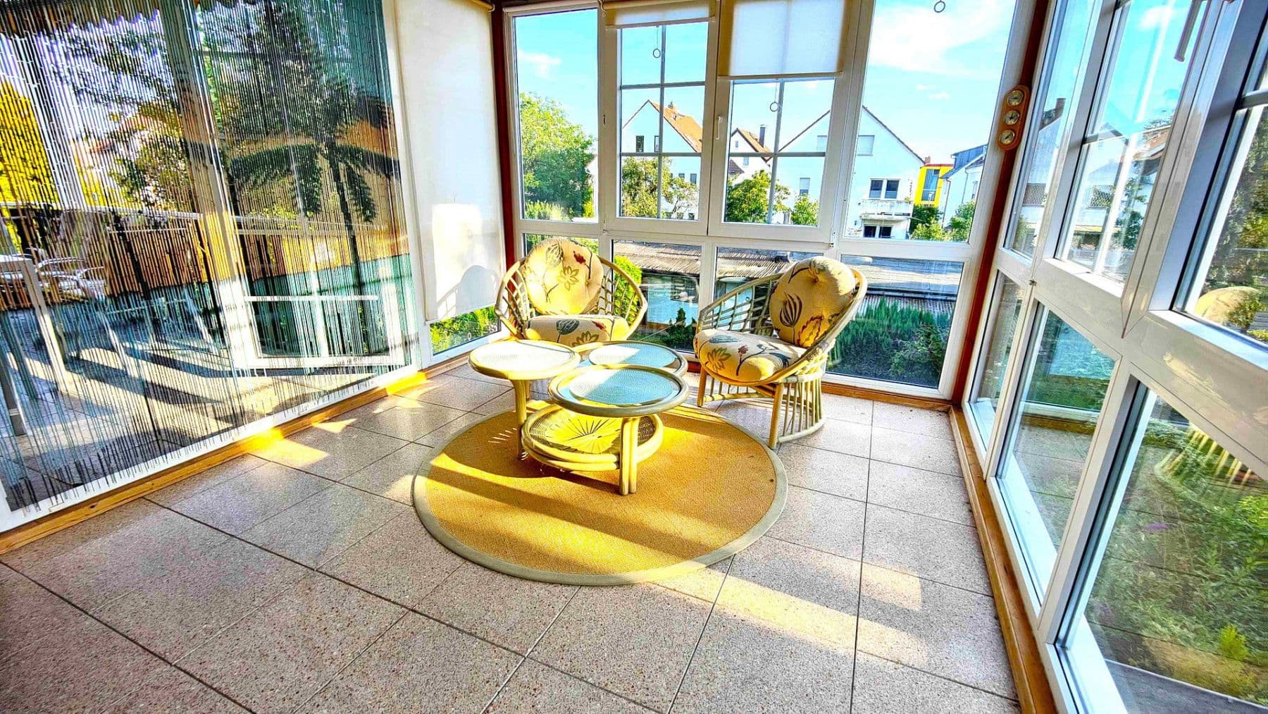 Prodej domu 207 m², pozemek 498 m², Scharfensteiner Straße 19, Offenbach, Hessen Prodej domu 207 m², pozemek 498 m², Scharfensteiner Straße 19, Offenbach, Hessen
