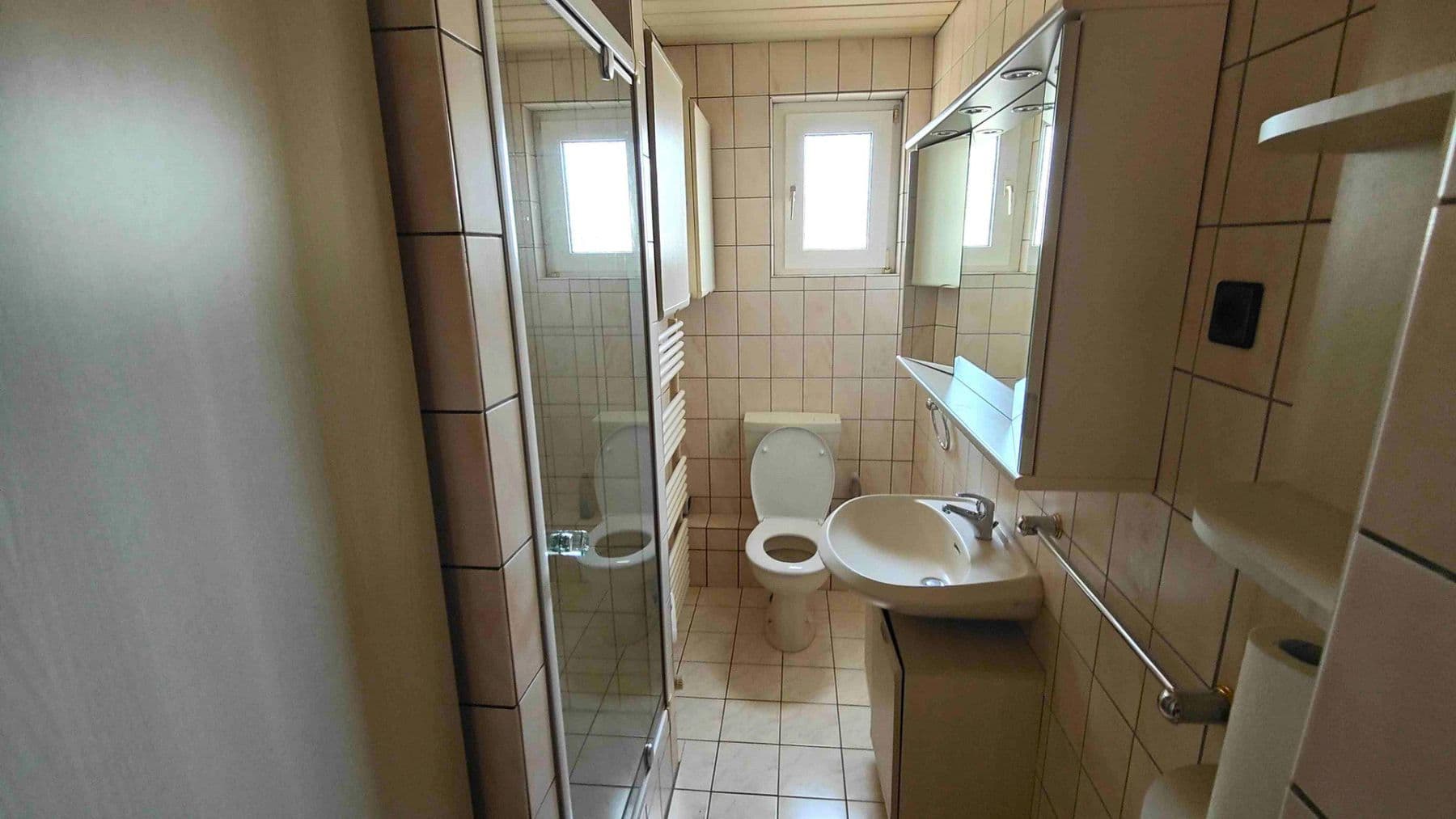 Prodej domu 207 m², pozemek 498 m², Scharfensteiner Straße 19, Offenbach, Hessen Prodej domu 207 m², pozemek 498 m², Scharfensteiner Straße 19, Offenbach, Hessen