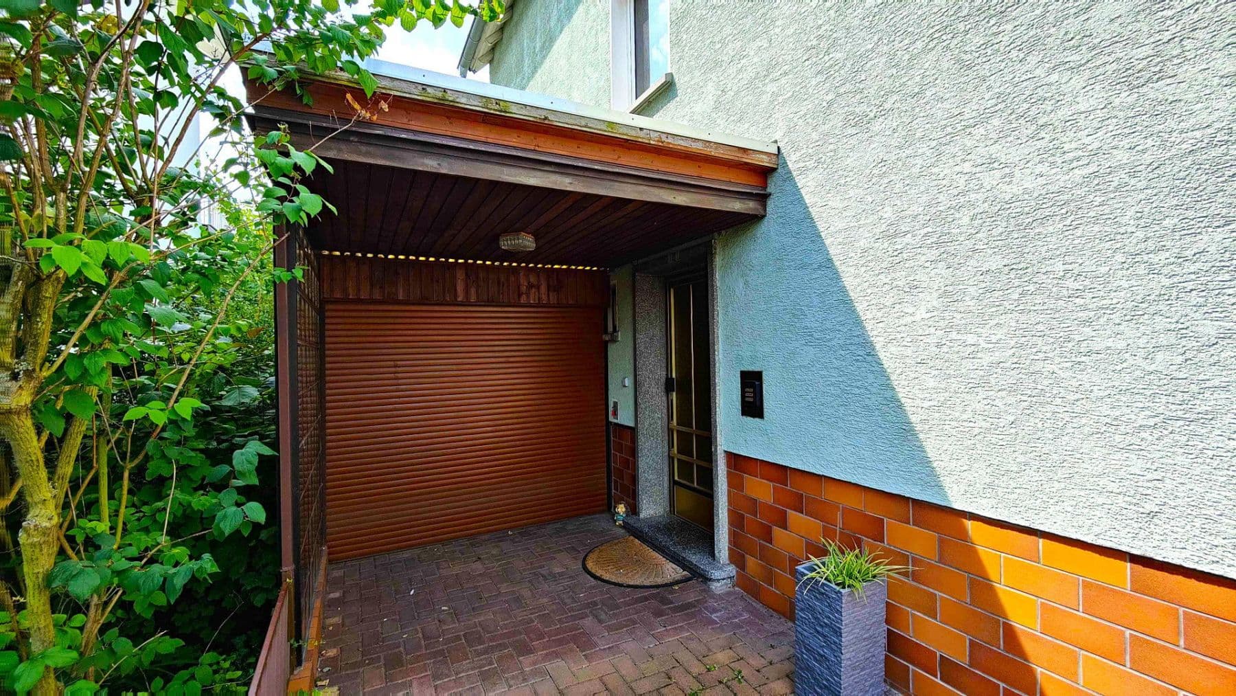 Prodej domu 207 m², pozemek 498 m², Scharfensteiner Straße 19, Offenbach, Hessen Prodej domu 207 m², pozemek 498 m², Scharfensteiner Straße 19, Offenbach, Hessen