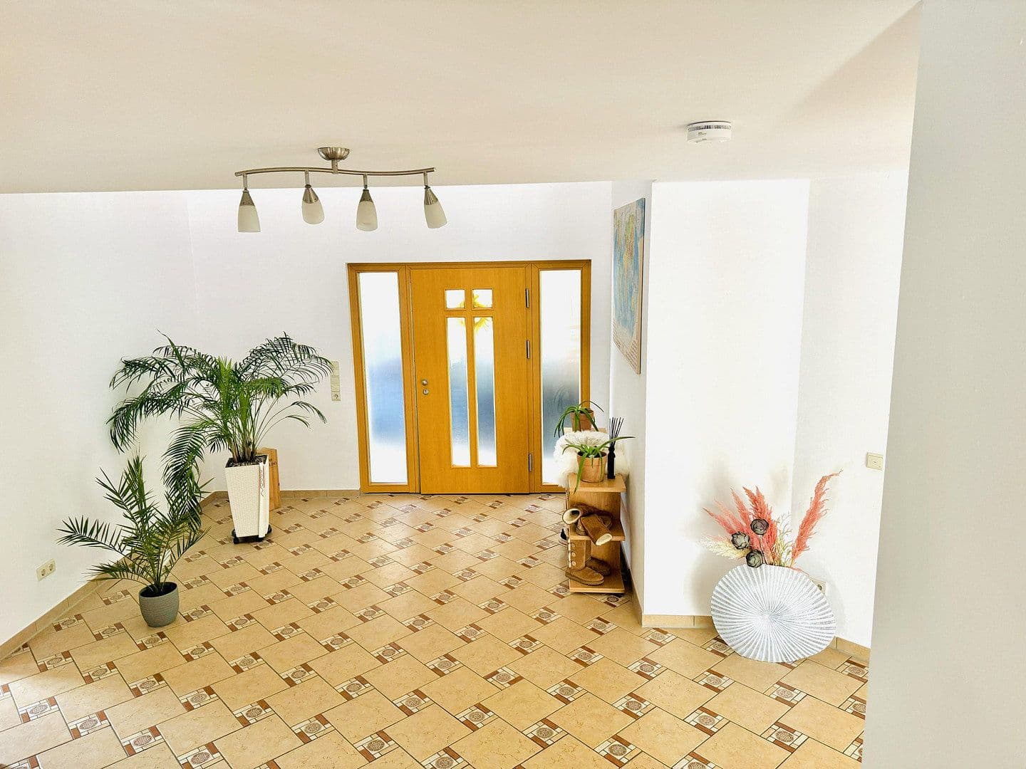 Pronájem domu 330 m², pozemek 1.100 m², Haimhausen, Bavorsko Pronájem domu 330 m², pozemek 1.100 m², Haimhausen, Bavorsko