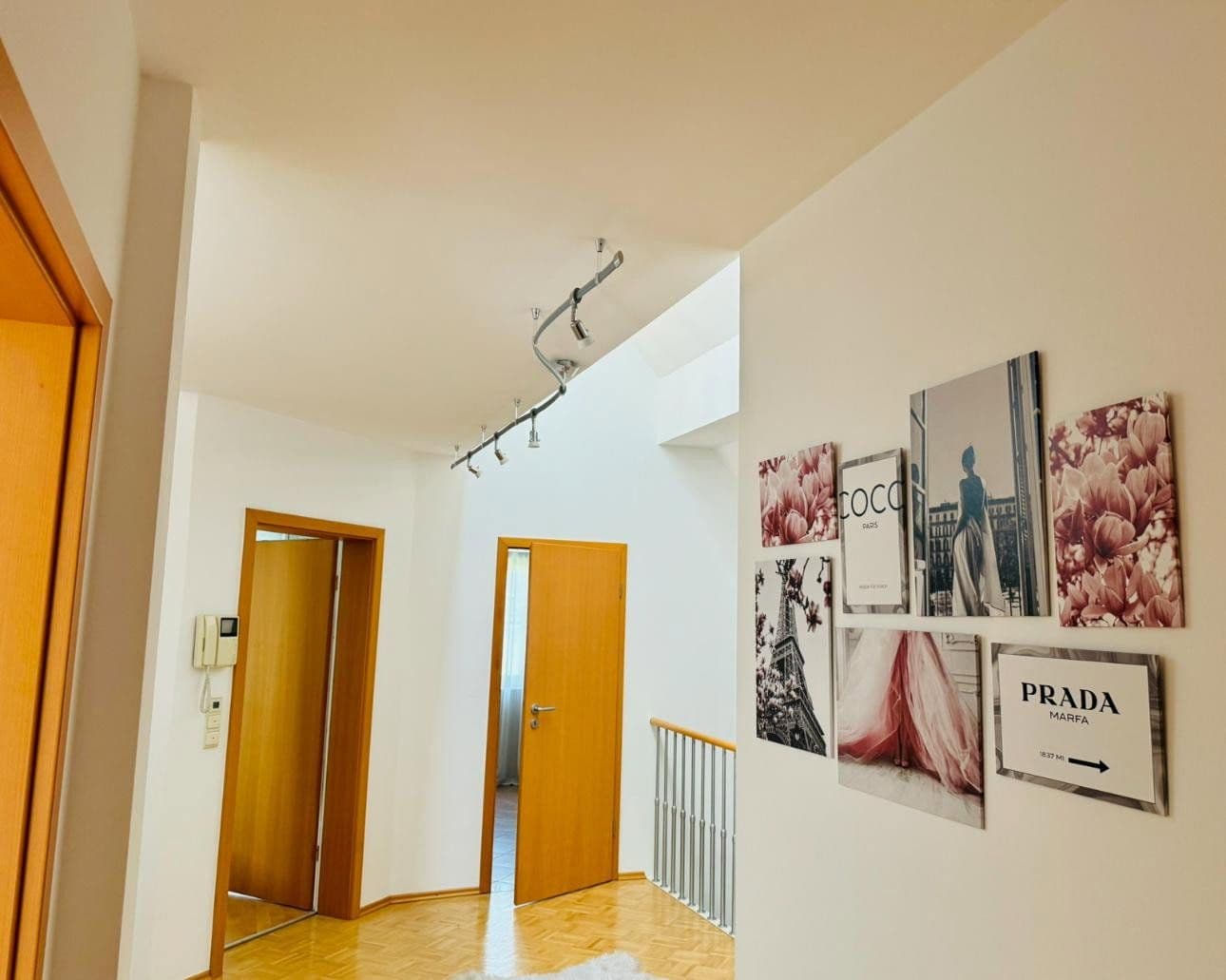 Pronájem domu 330 m², pozemek 1.100 m², Haimhausen, Bavorsko Pronájem domu 330 m², pozemek 1.100 m², Haimhausen, Bavorsko
