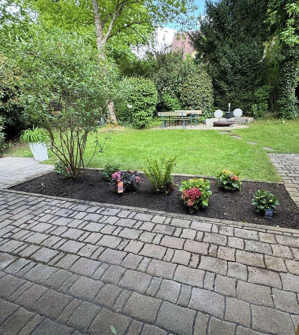 Pronájem domu 330 m², pozemek 1.100 m², Haimhausen, Bavorsko Pronájem domu 330 m², pozemek 1.100 m², Haimhausen, Bavorsko